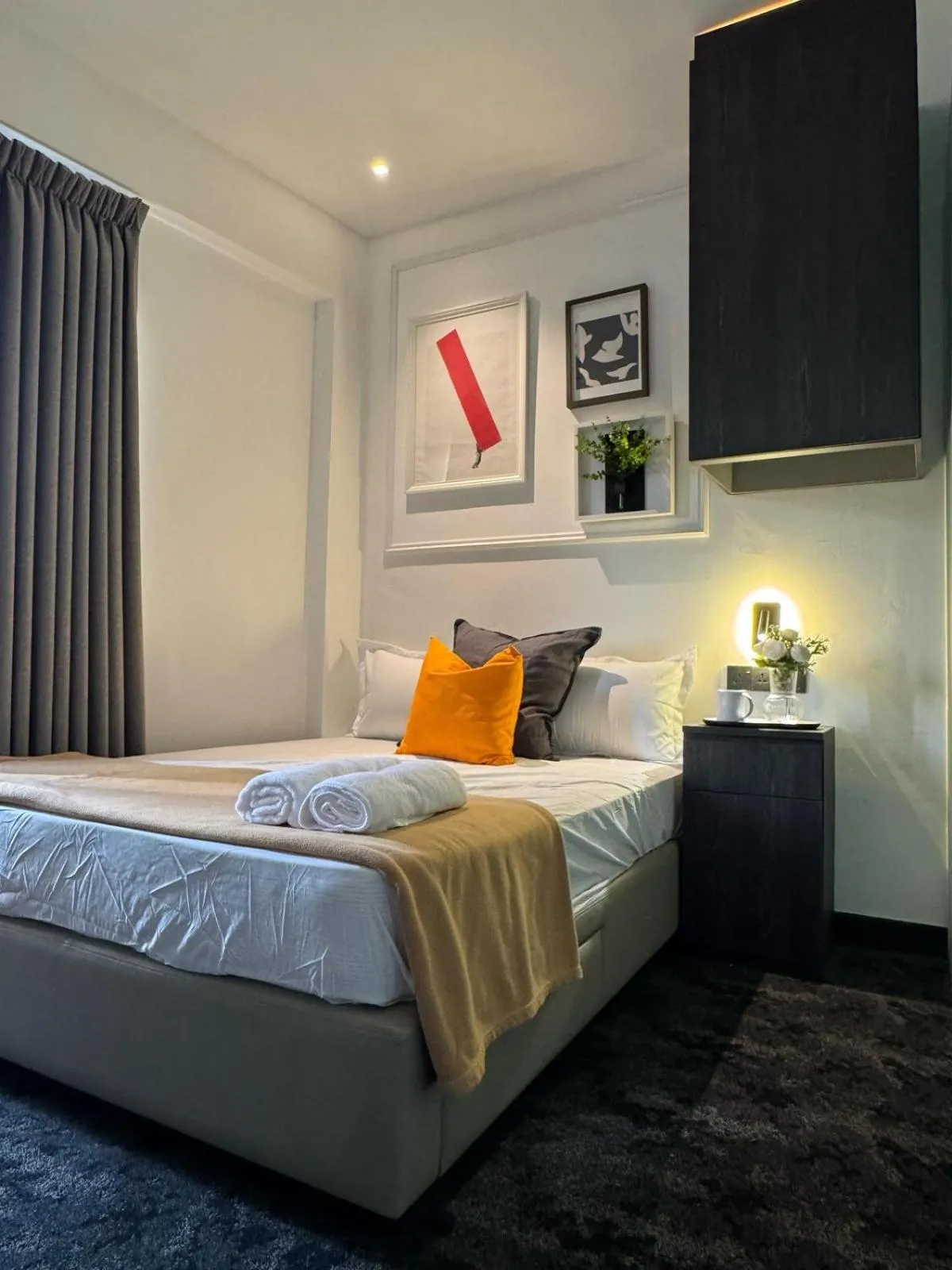 Bed in 545 Residences - Extended stay property-- Min 6 nights