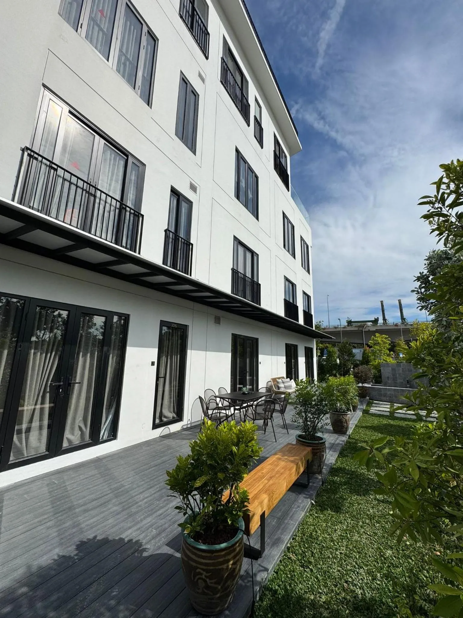 545 Residences - Extended stay property-- Min 6 nights