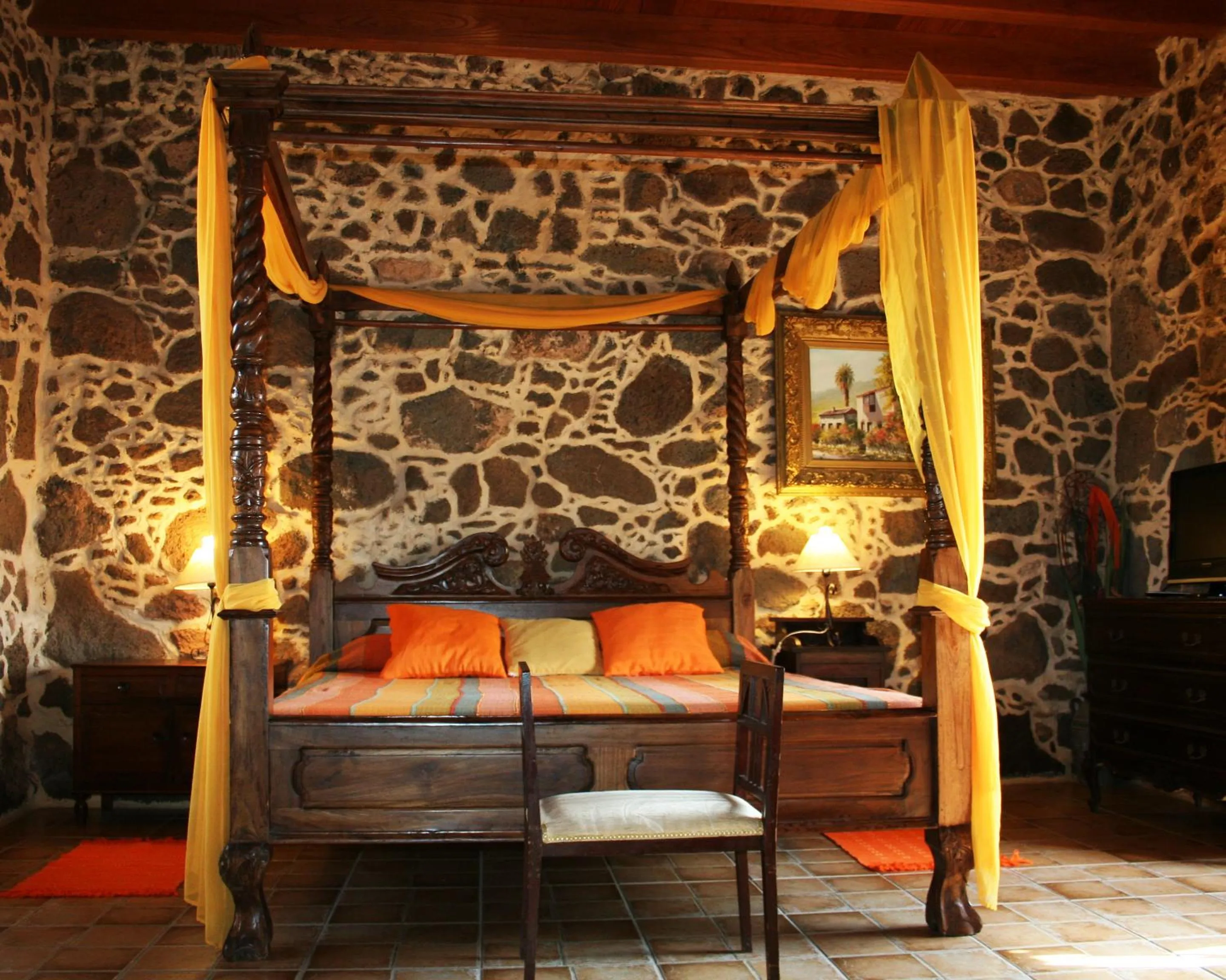 Bedroom in Hotel Rural Restaurante Mahoh