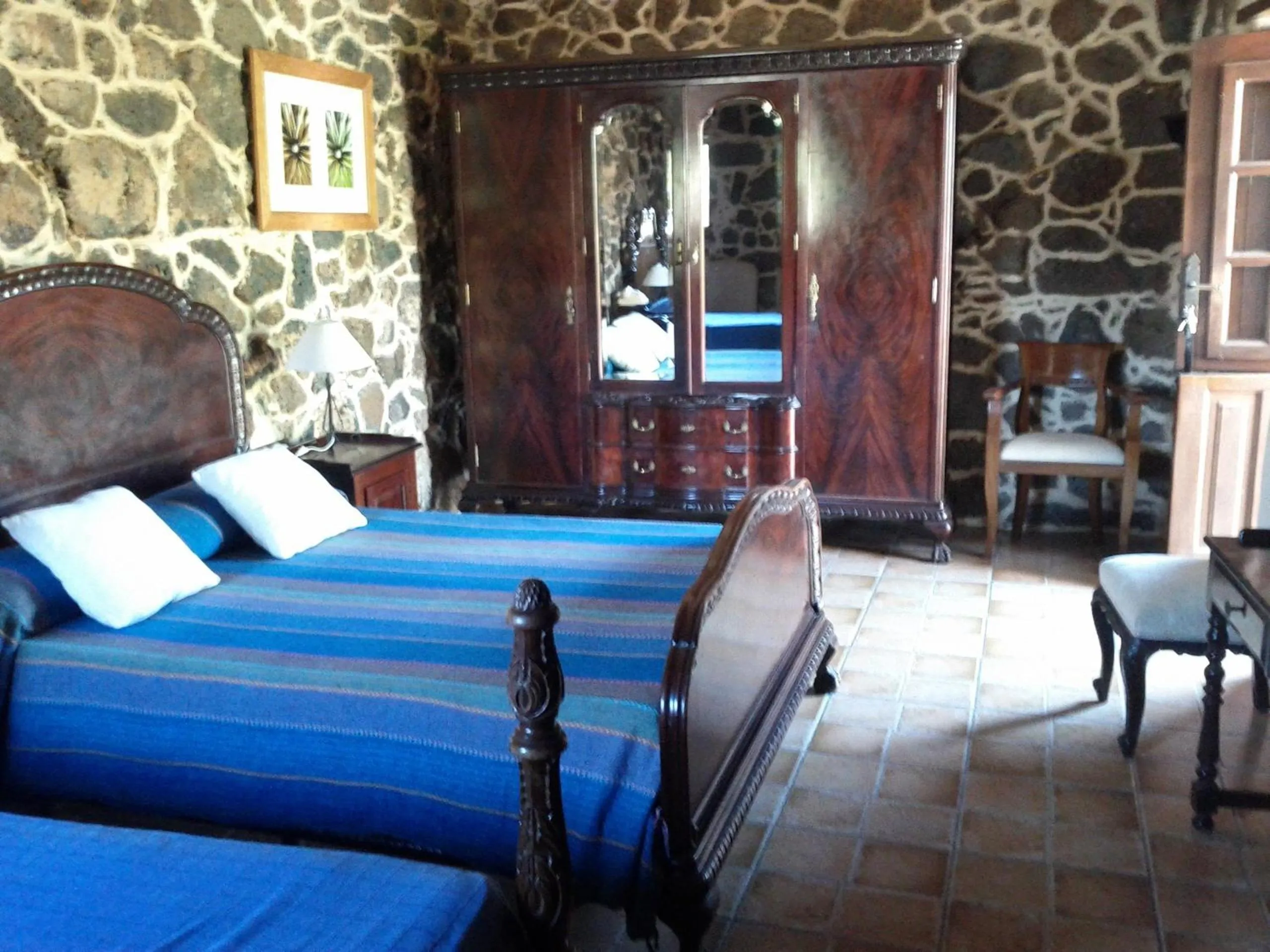 Photo of the whole room, Bed in Hotel Rural Restaurante Mahoh
