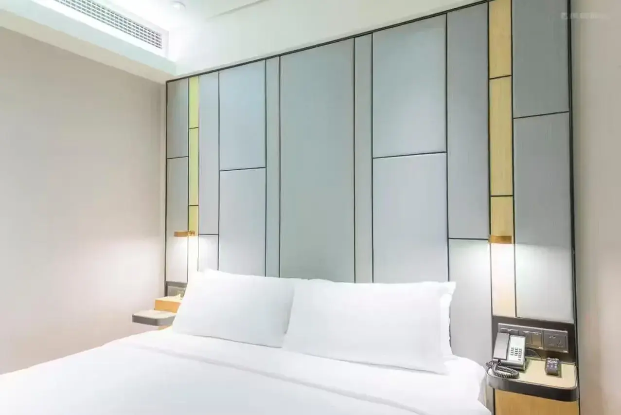 Bed in Ji Hotel Shanghai The Bund Shandong Middle Road Bed in Ji Hotel Shanghai The Bund Shandong Middle Road