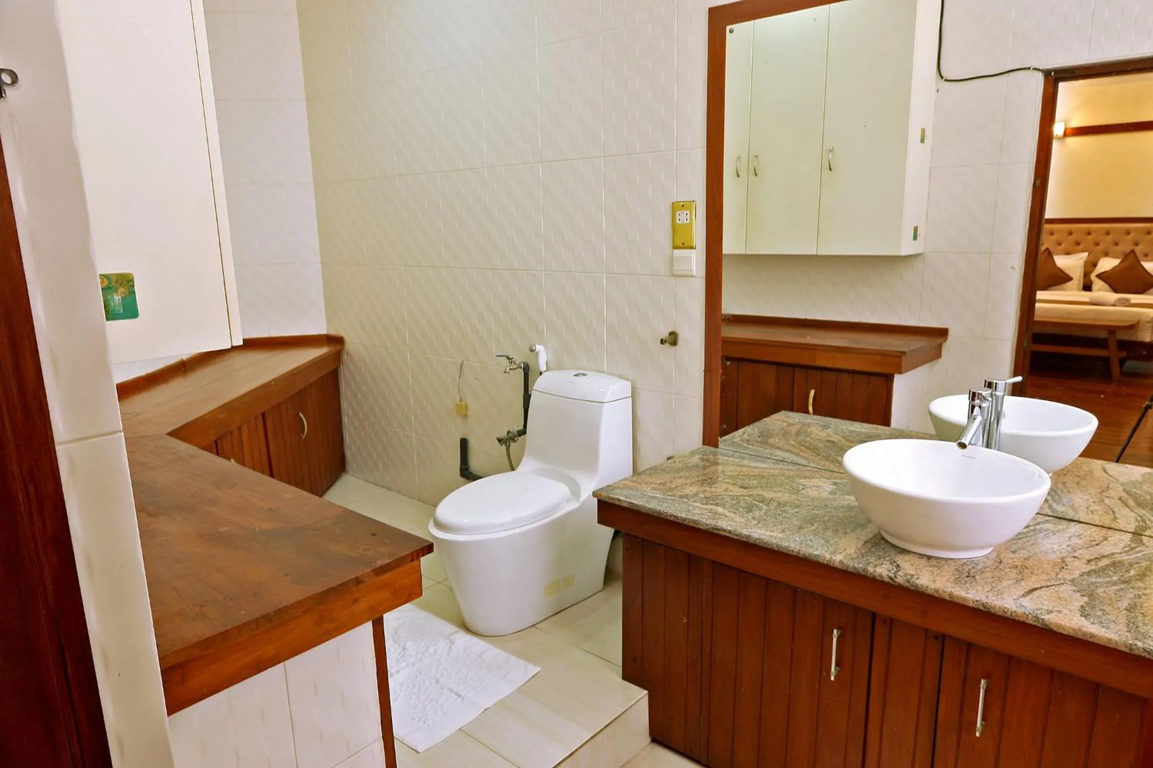 Bathroom in Colombo 7 Horton Residence