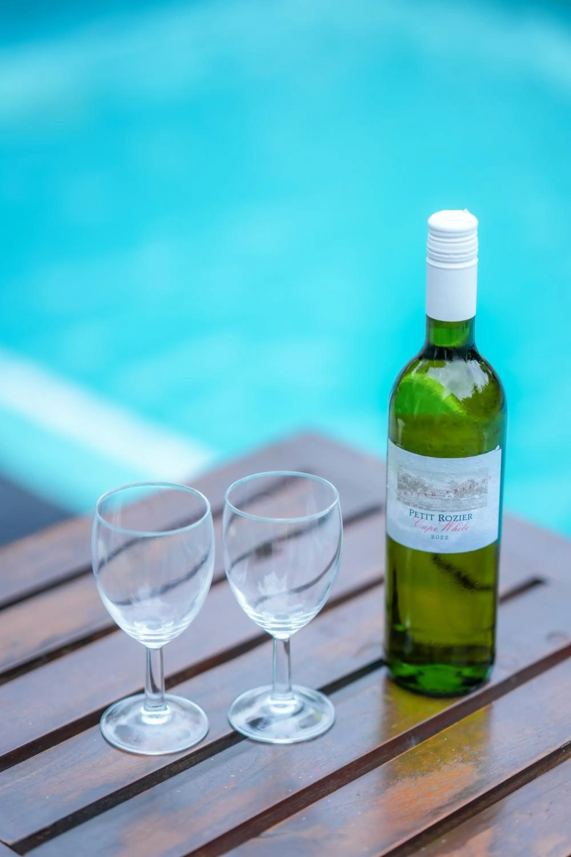 Pool view in Hotel Athgira