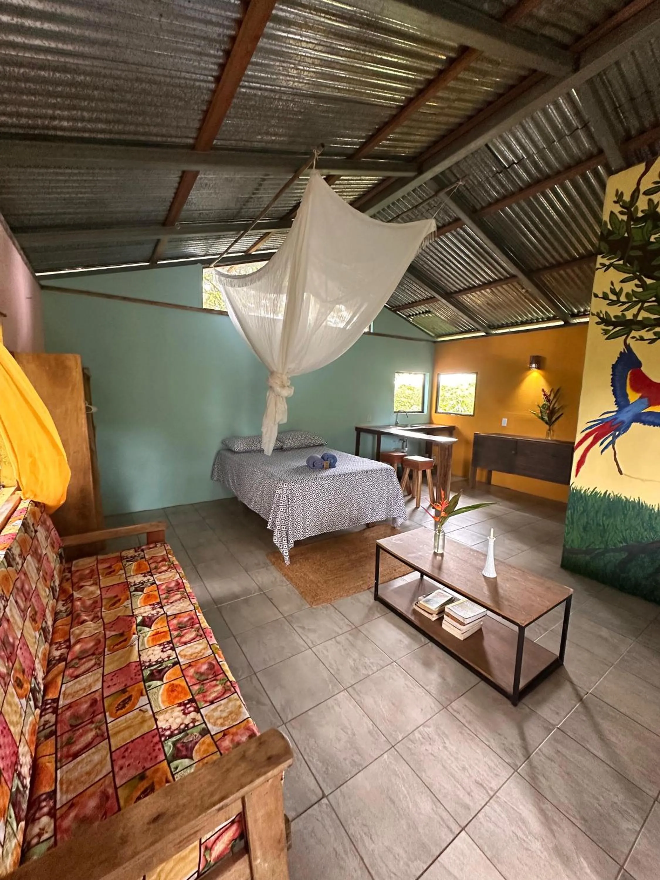 Photo of the whole room, Bed in El Cerrito