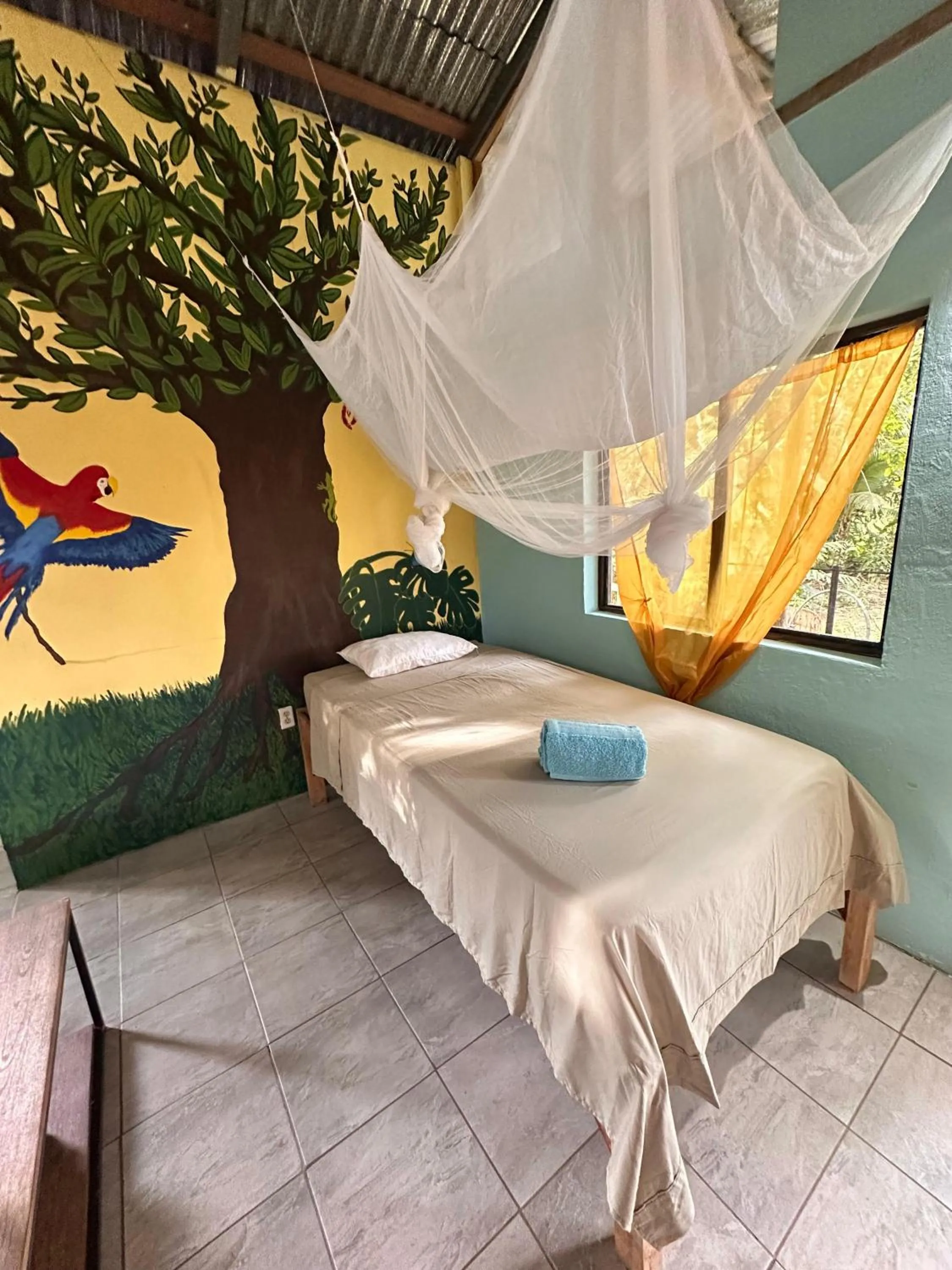 Bed in El Cerrito