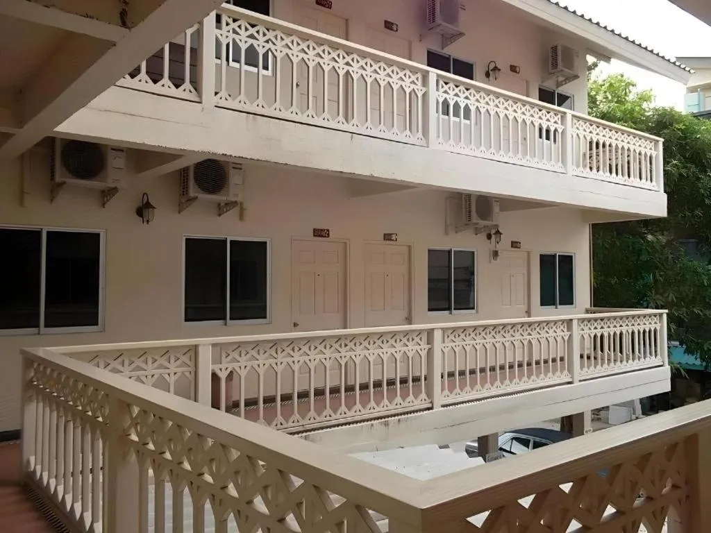 Property building in Blue Horizon