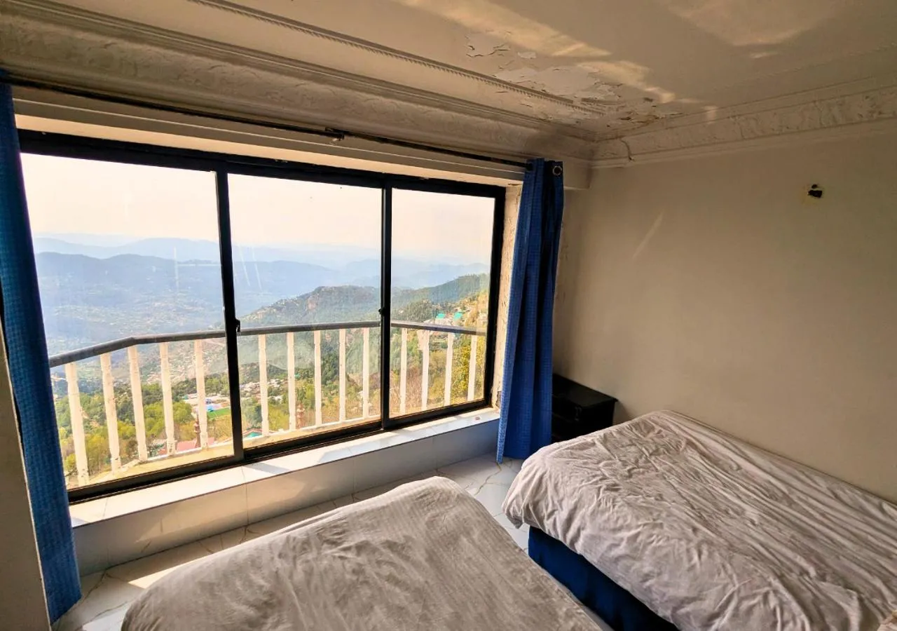 Bedroom, Bed in Grand Heights Hotel