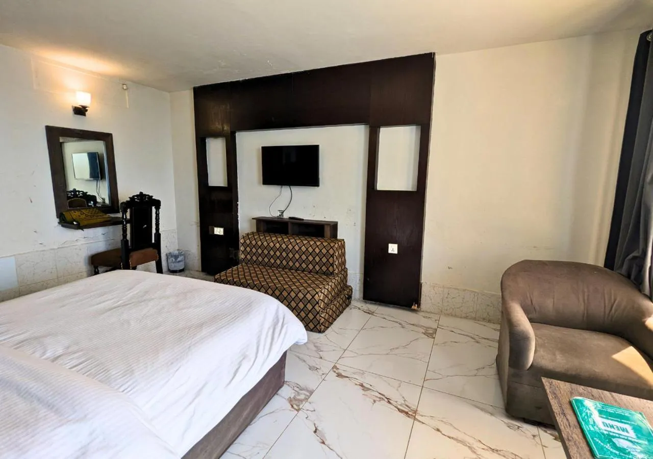 TV and multimedia, Bed in Grand Heights Hotel