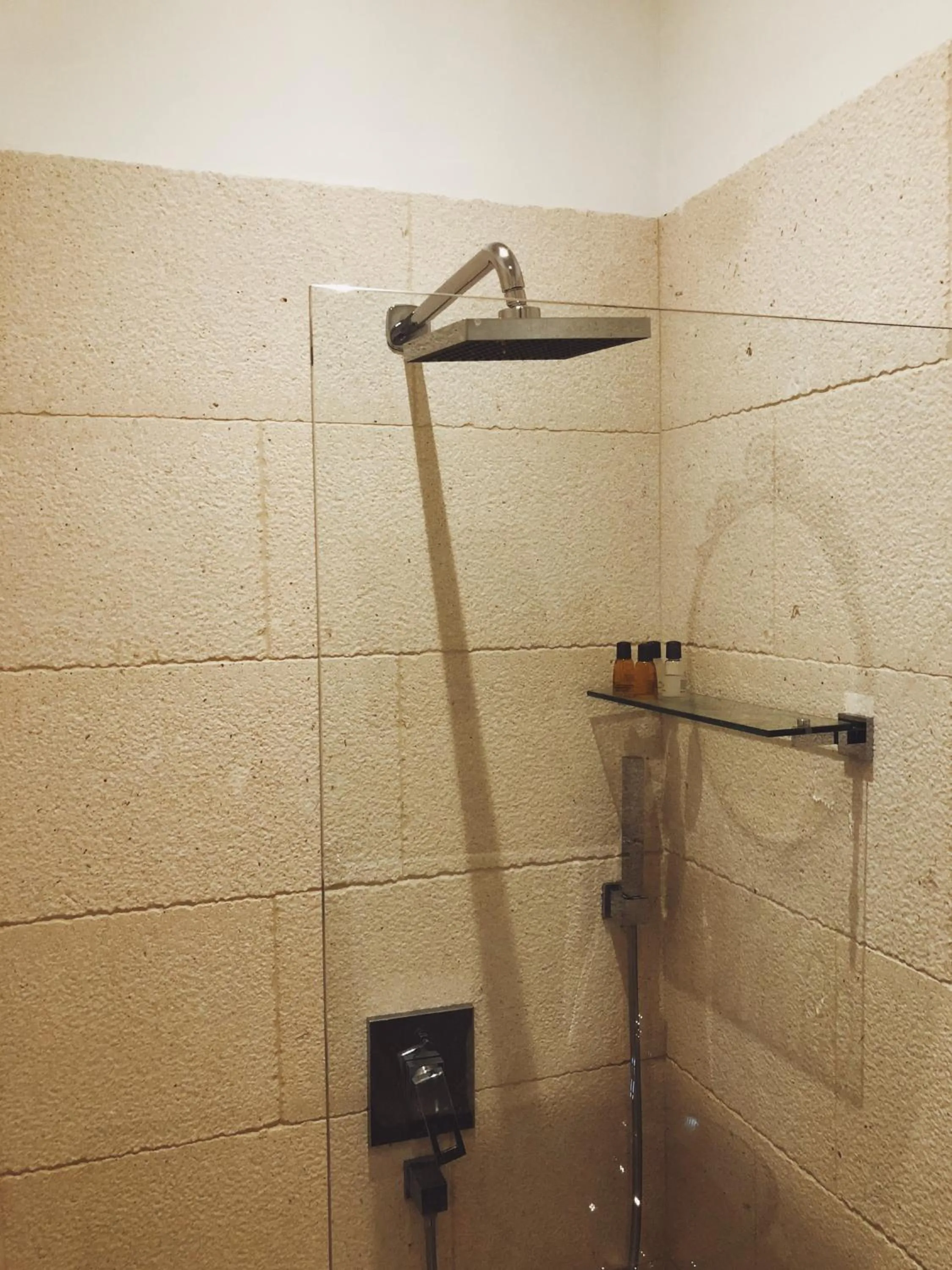 Bathroom in San Teodoro