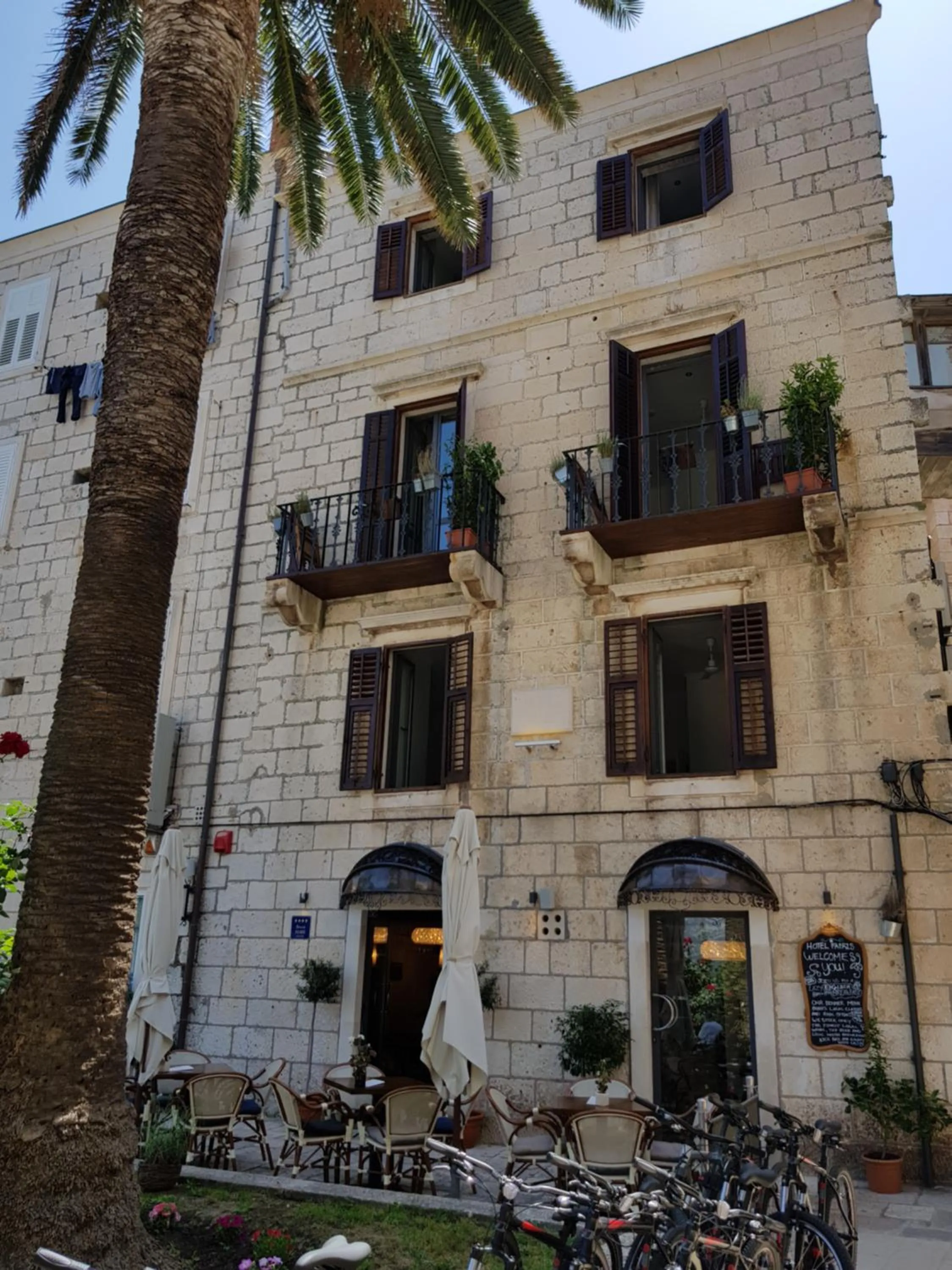 Facade/entrance in San Teodoro