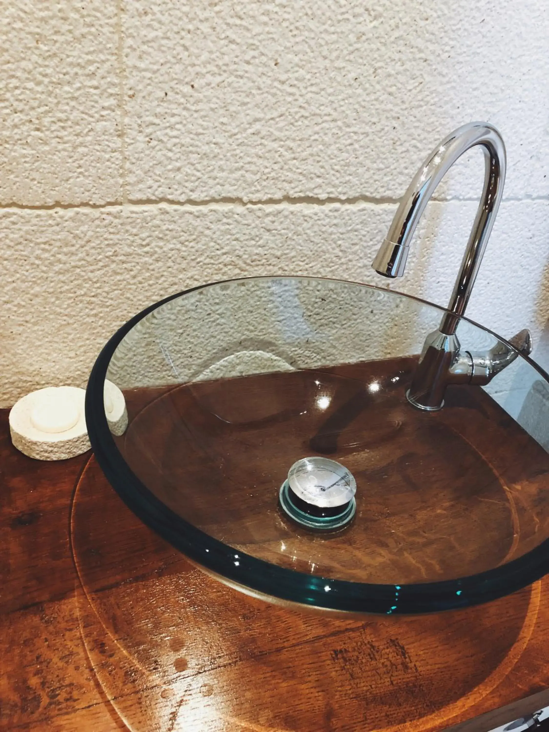 Double Room with Street View in San Teodoro Double Room with Street View in San Teodoro