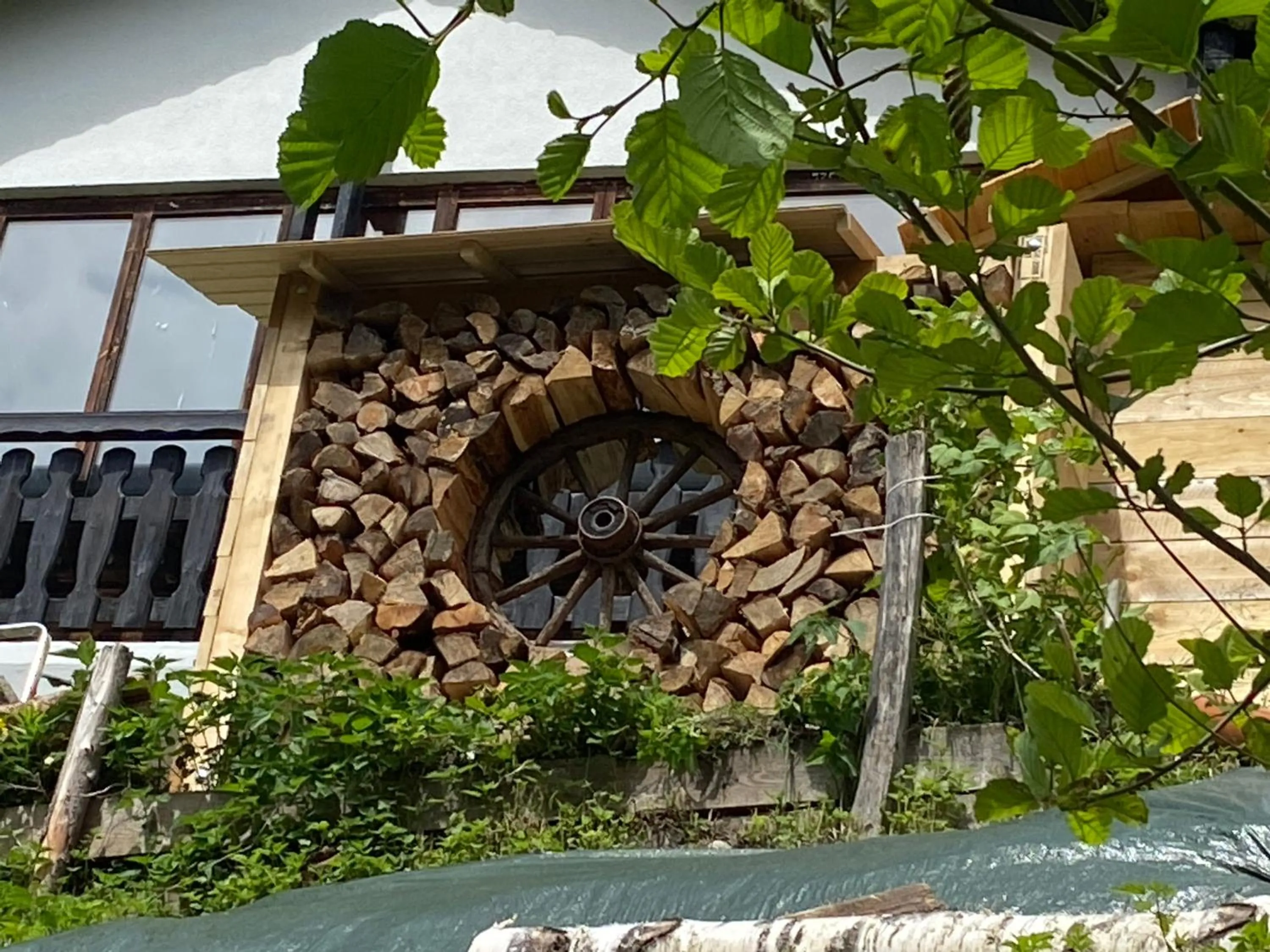 Property building in La Irmania Pension