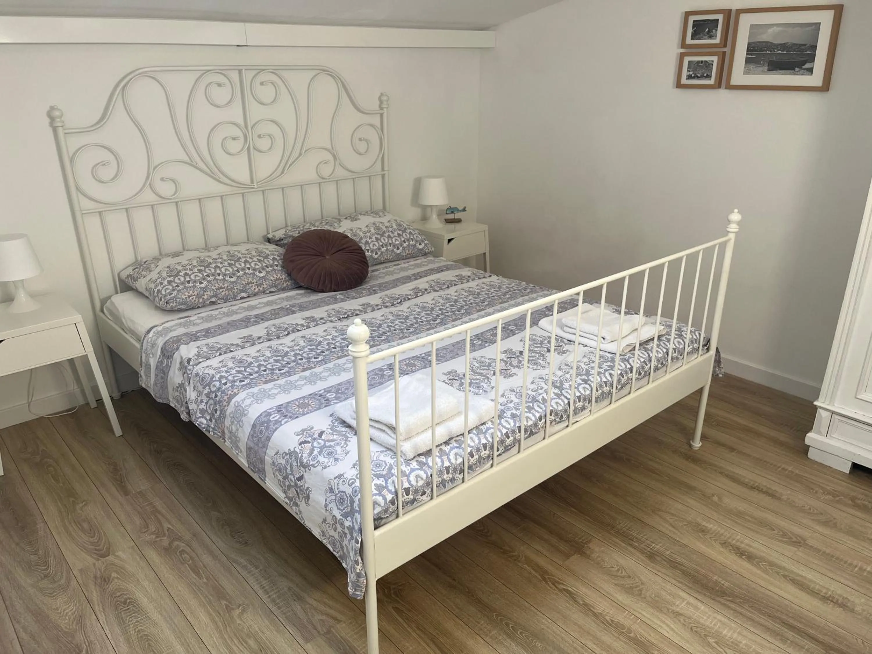 Bed in Apartment Laguna