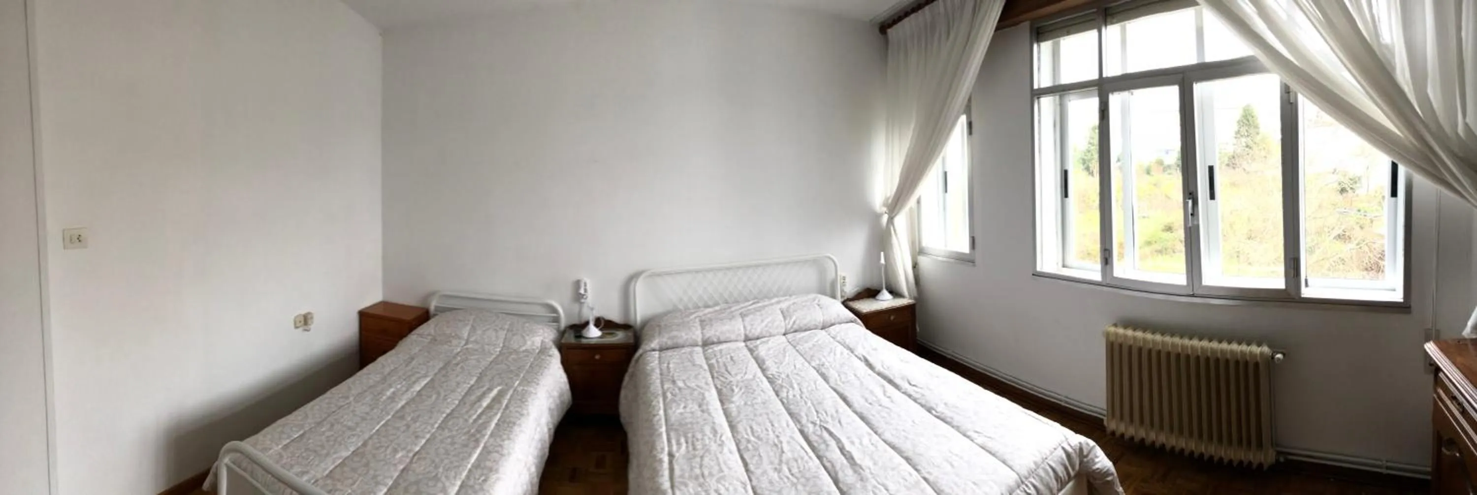 Photo of the whole room, Bed in Hostal Costa Azul