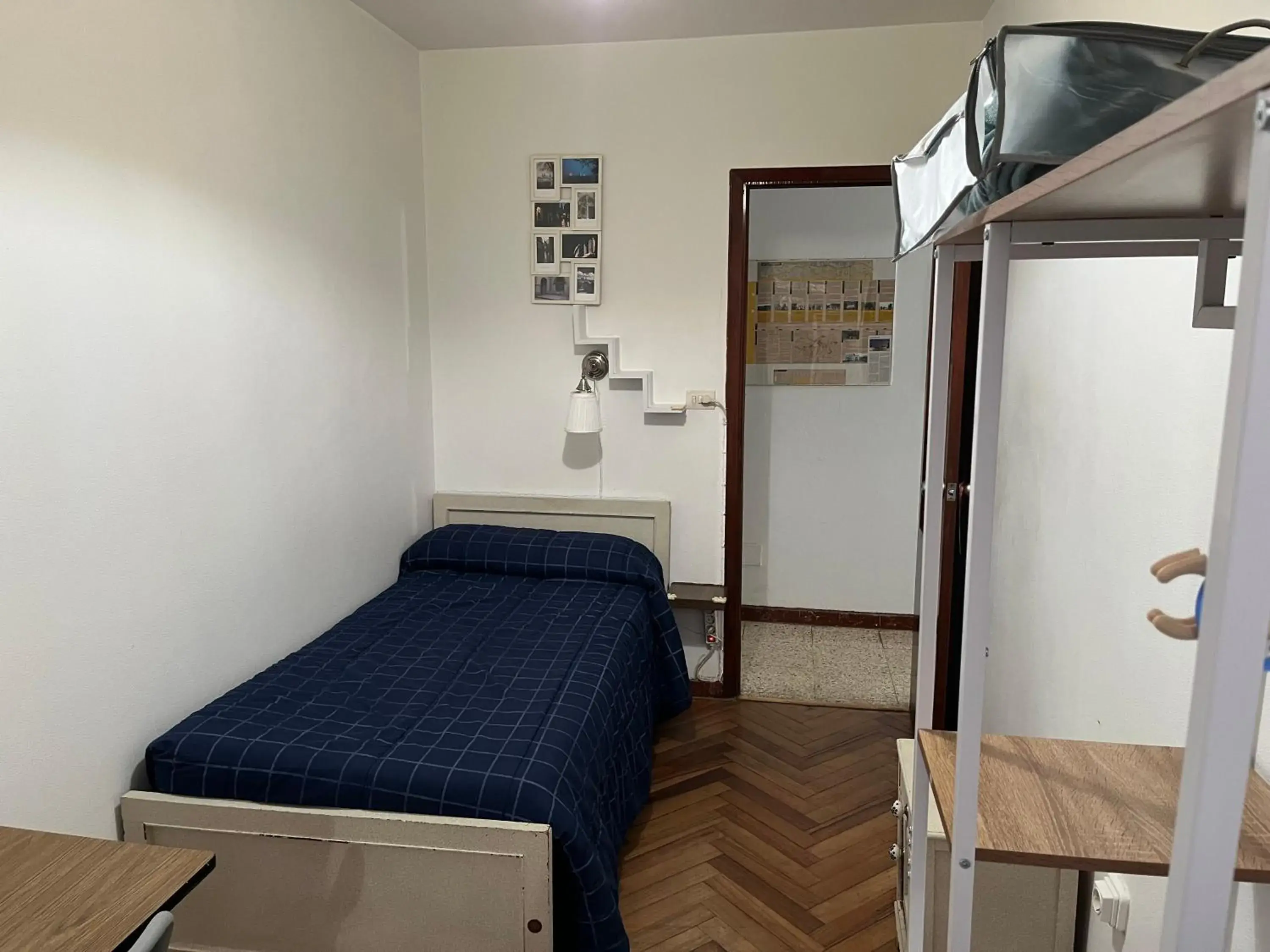 Single Room with Shared Bathroom and views in Hostal Costa Azul Single Room with Shared Bathroom and views in Hostal Costa Azul