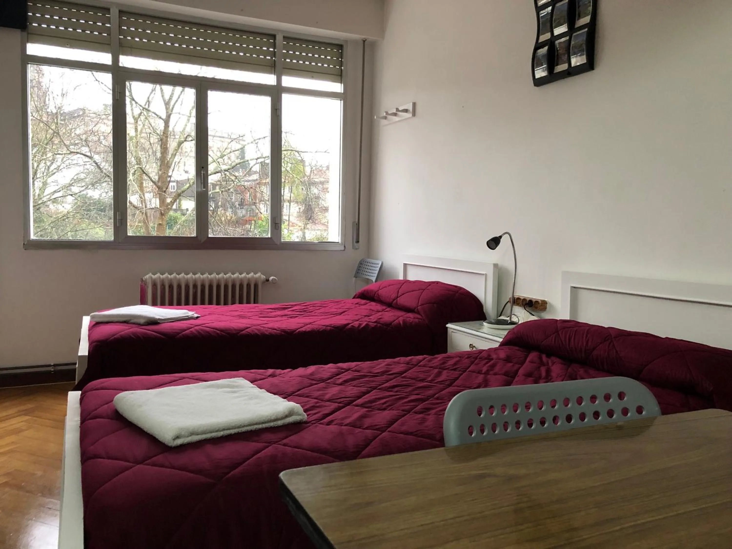 Photo of the whole room, Bed in Hostal Costa Azul