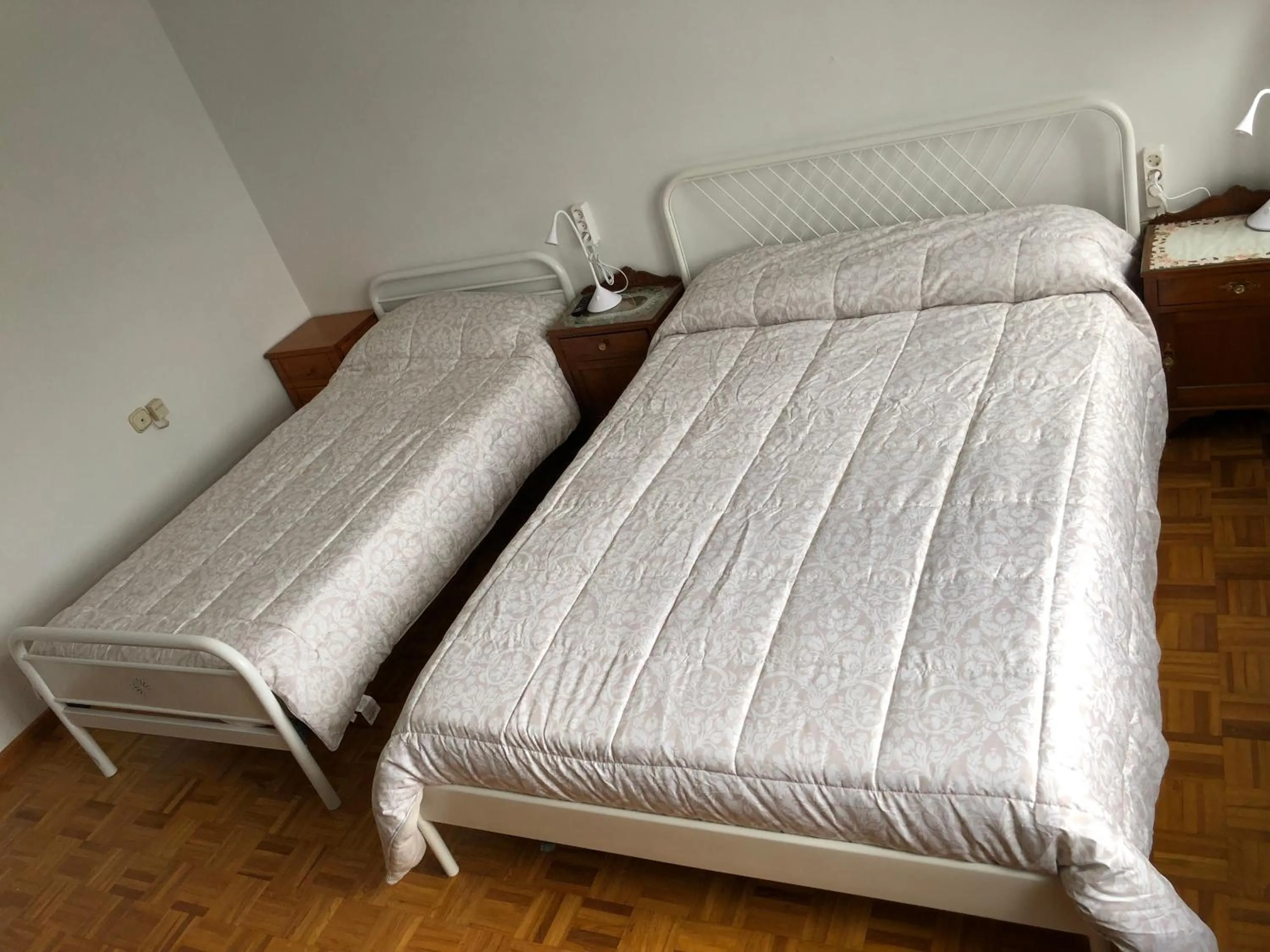 Photo of the whole room, Bed in Hostal Costa Azul