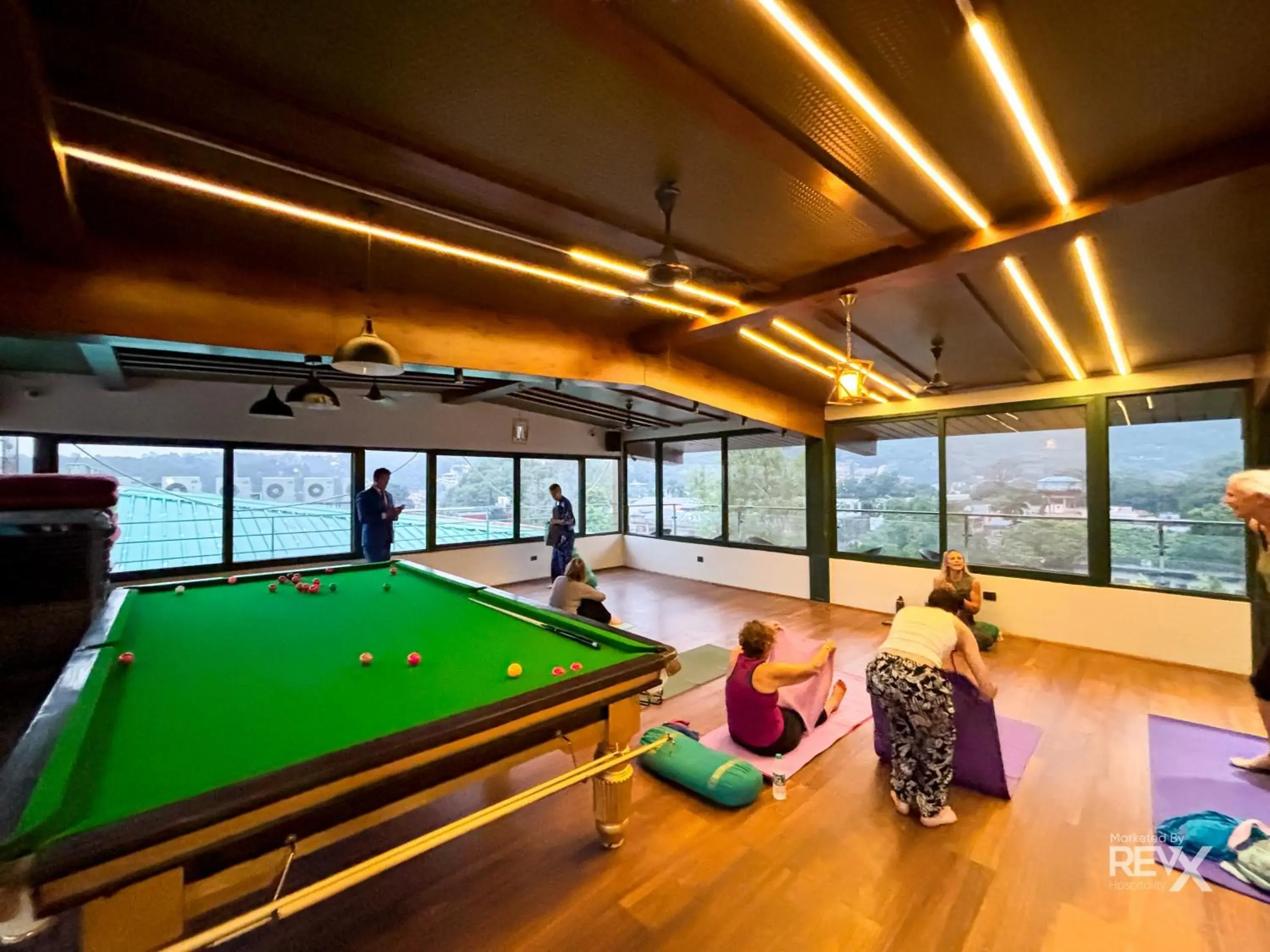 Game Room in Green View by Green Tree Hotels Game Room in Green View by Green Tree Hotels