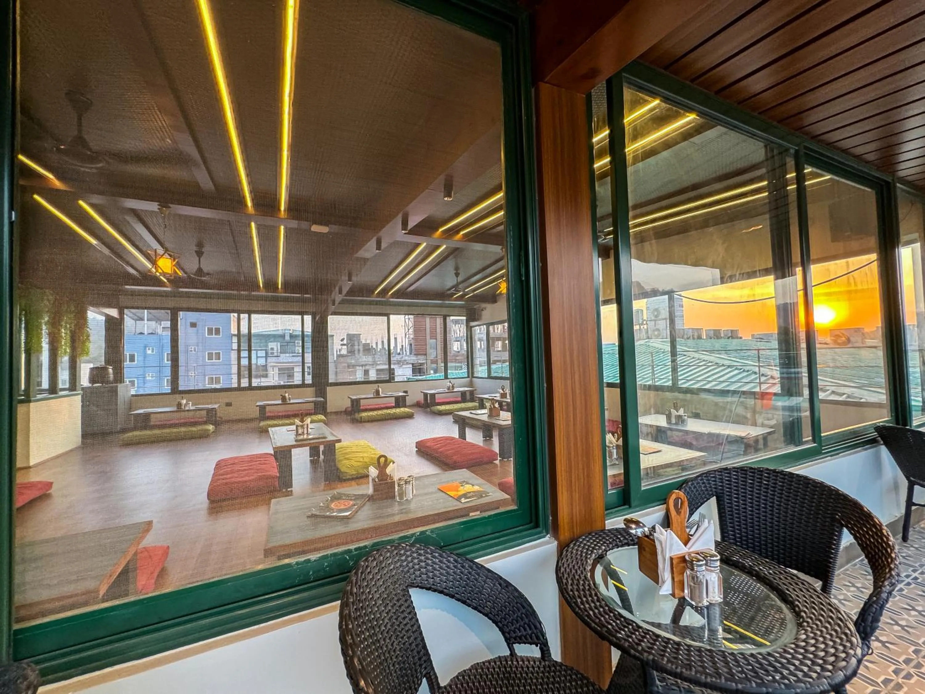 Seating area in Green View by Green Tree Hotels