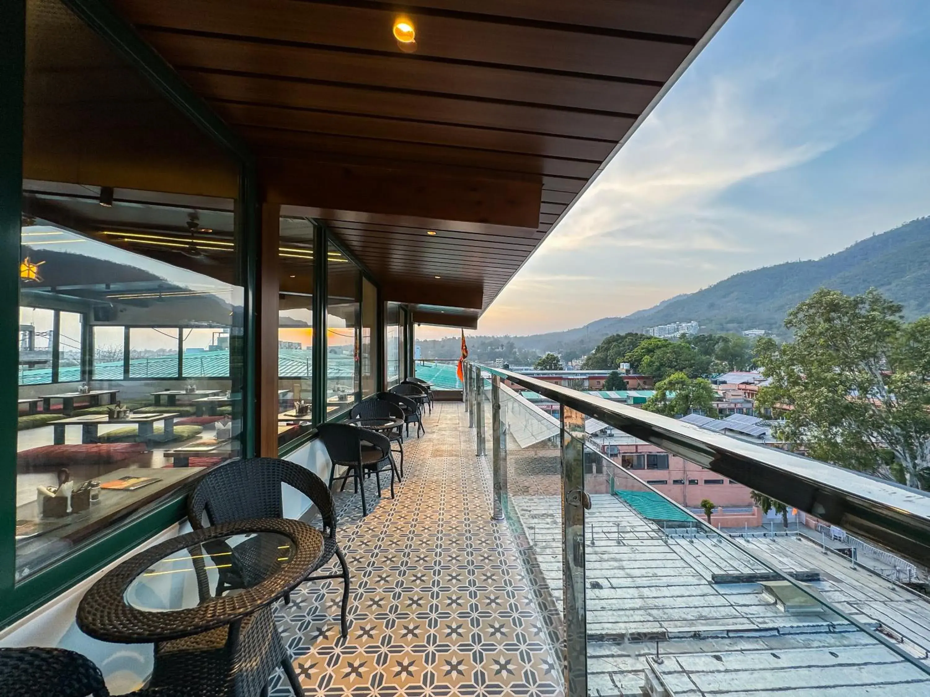 Restaurant/places to eat in Green View by Green Tree Hotels Restaurant/places to eat in Green View by Green Tree Hotels