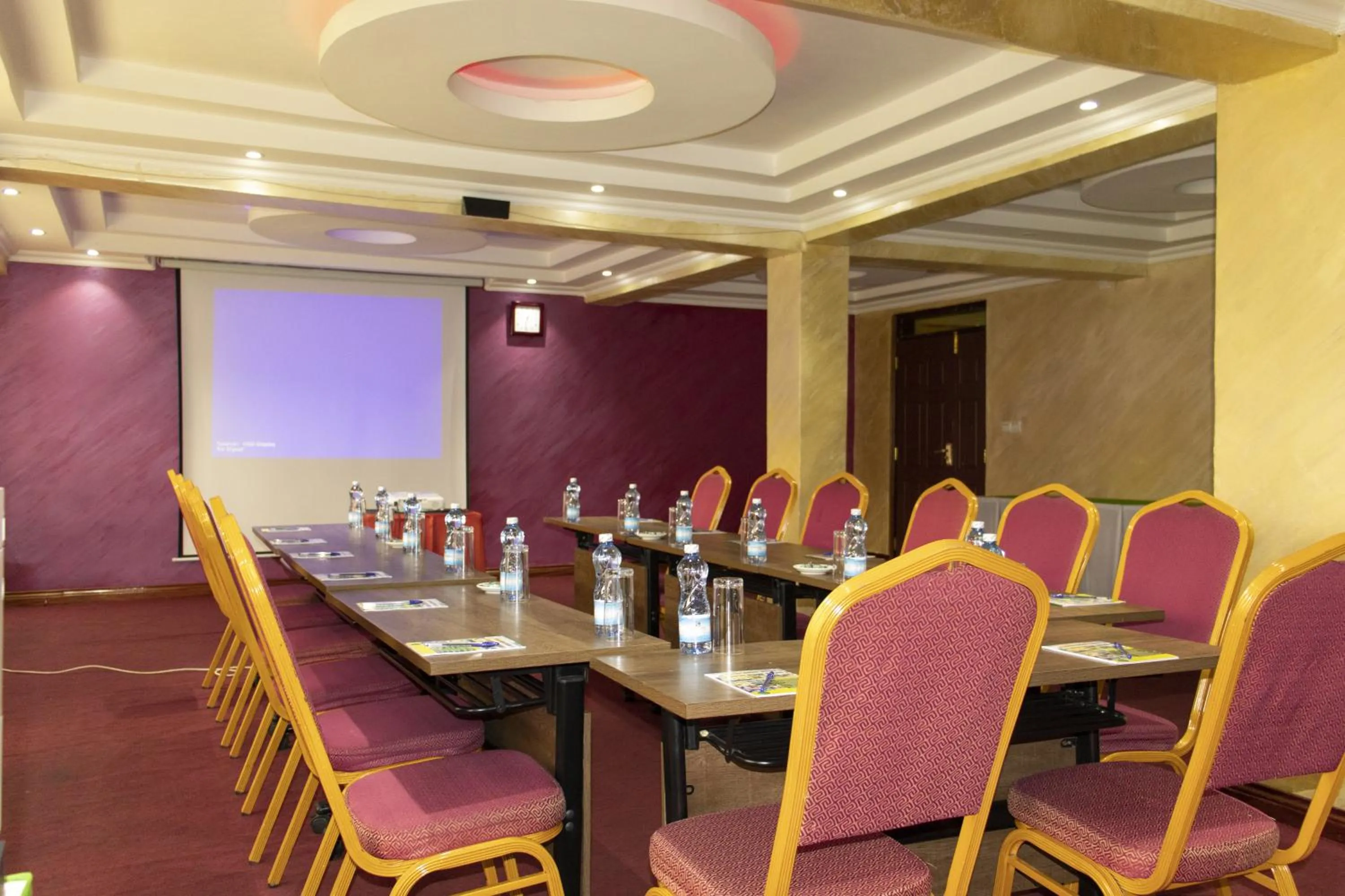 Hillcourt Resort and Spa