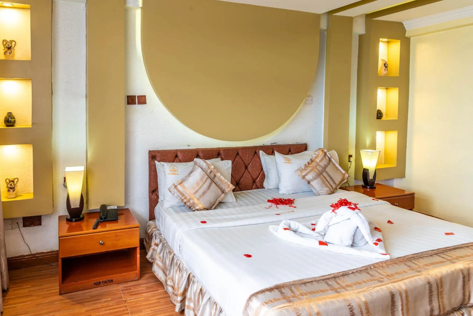 Bed in Hillcourt Resort and Spa