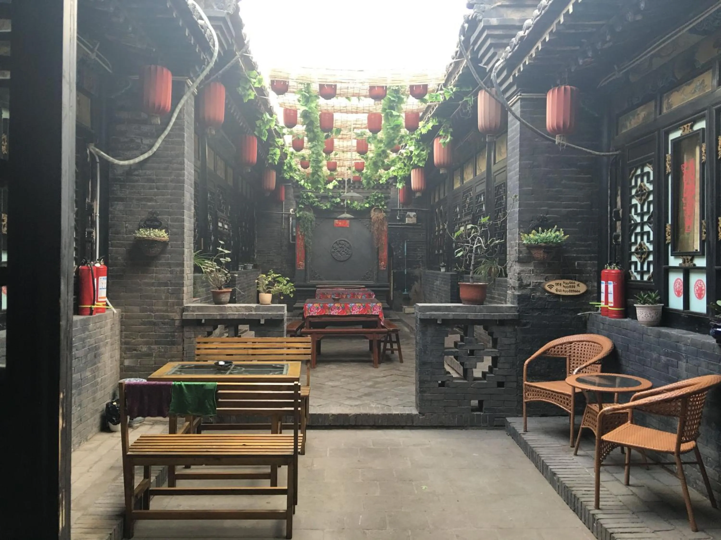 Garden in Pingyao HongJingYuanGuesthouse