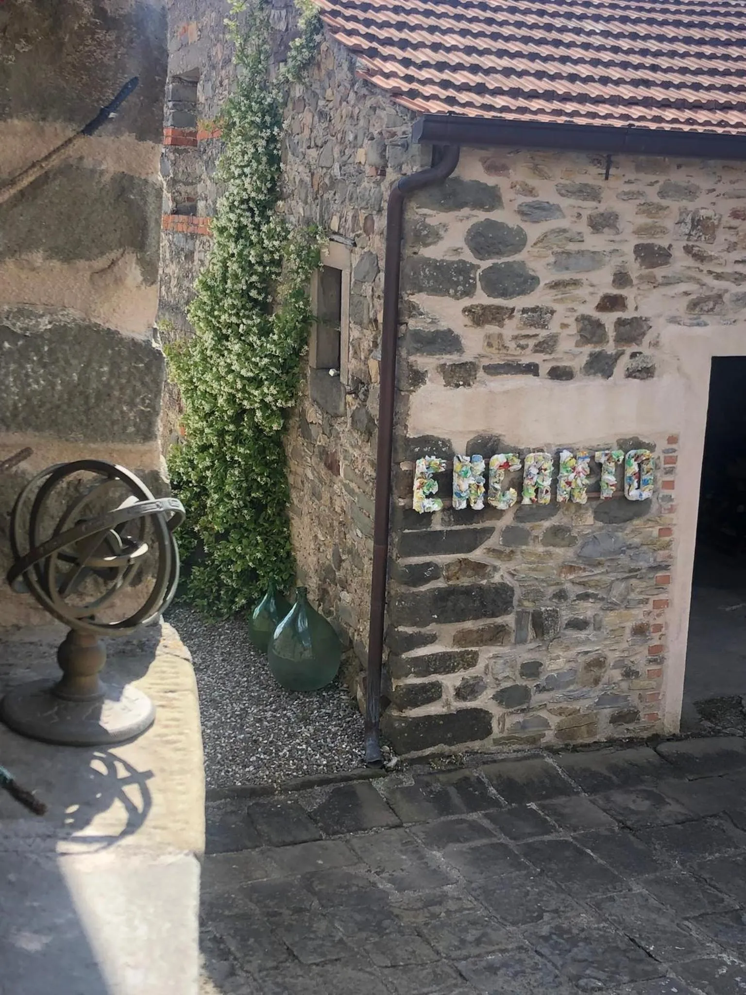 Parking in Encanto Di Arlia