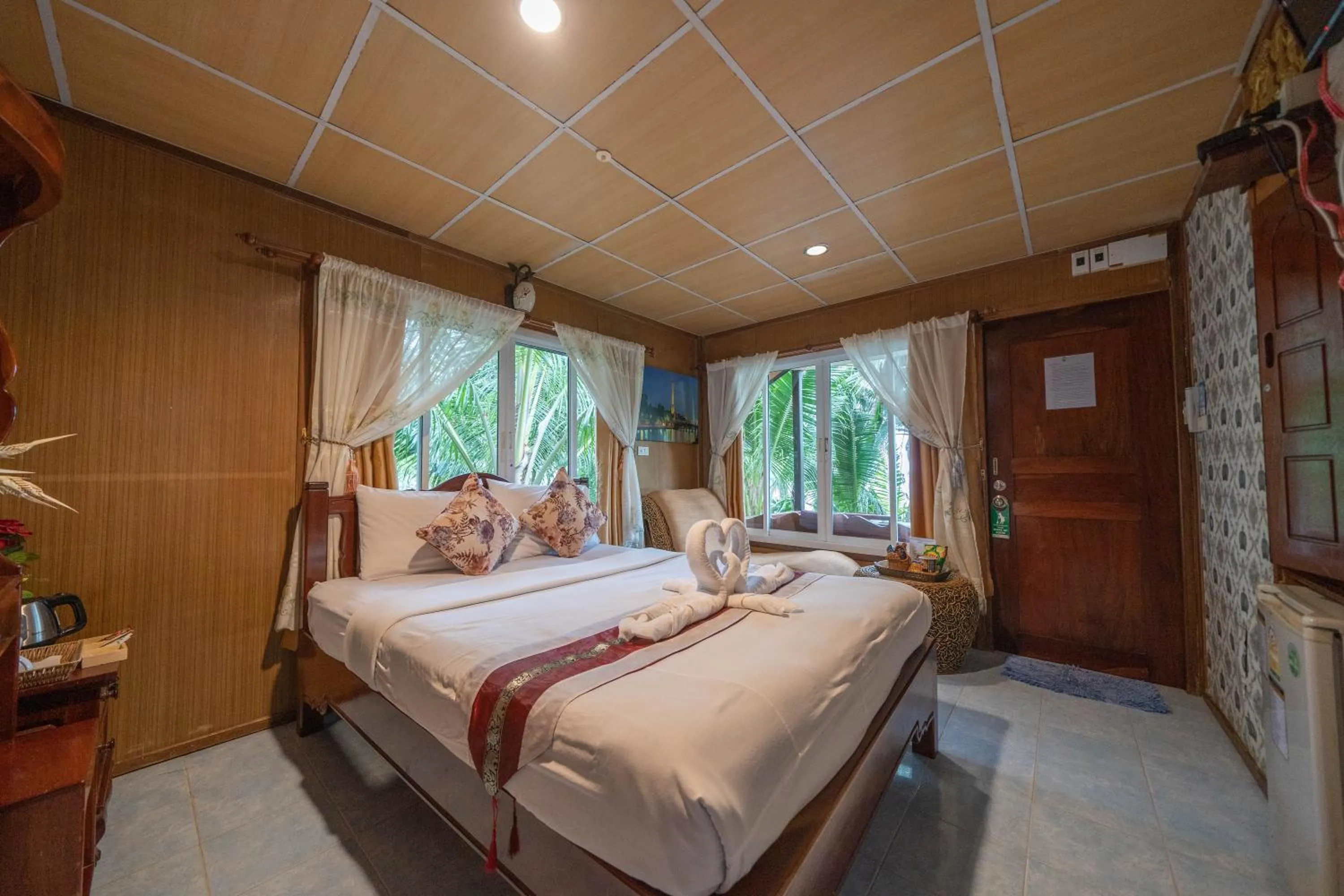 Bed in Tongta Phaview Resort