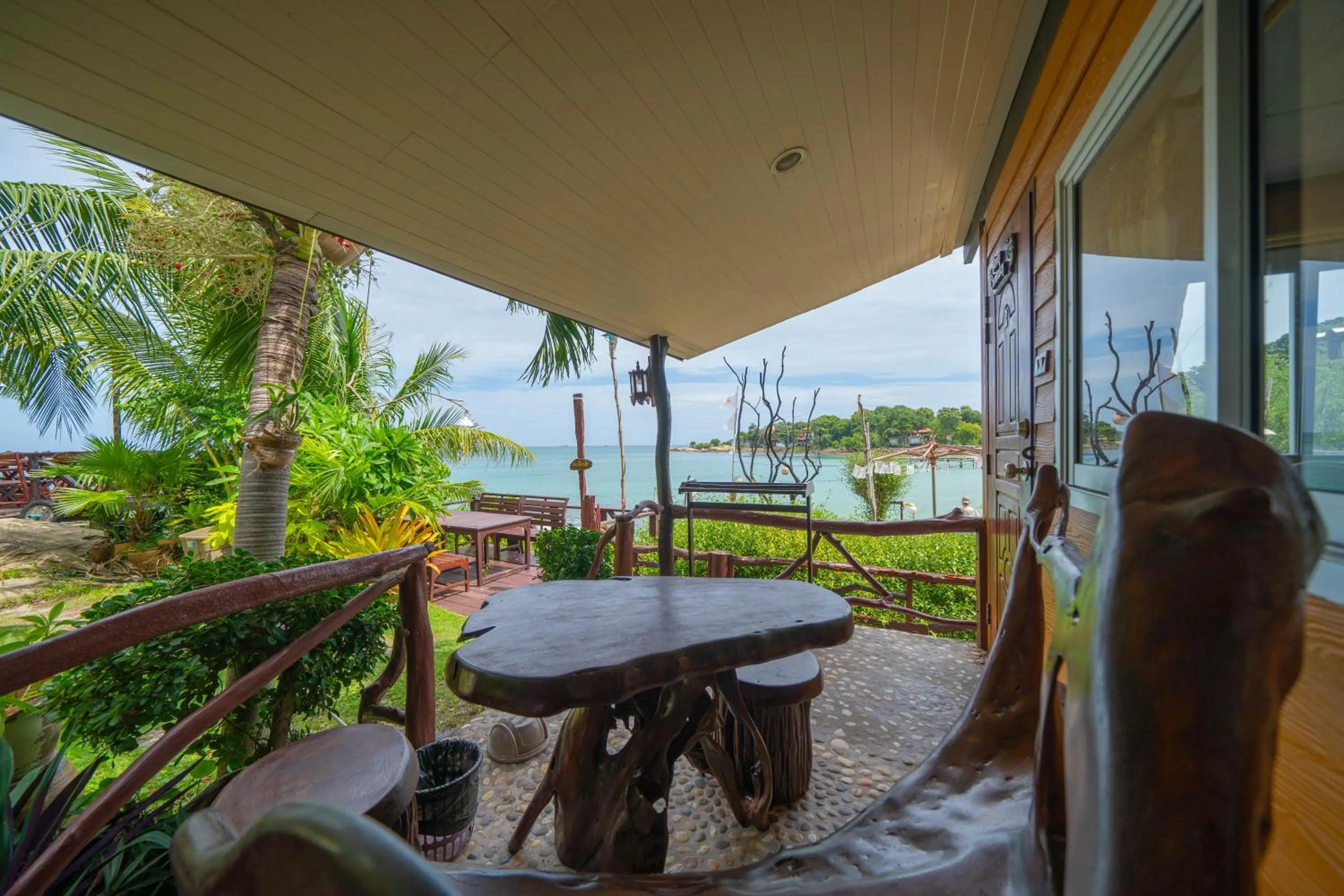 Day in Tongta Phaview Resort