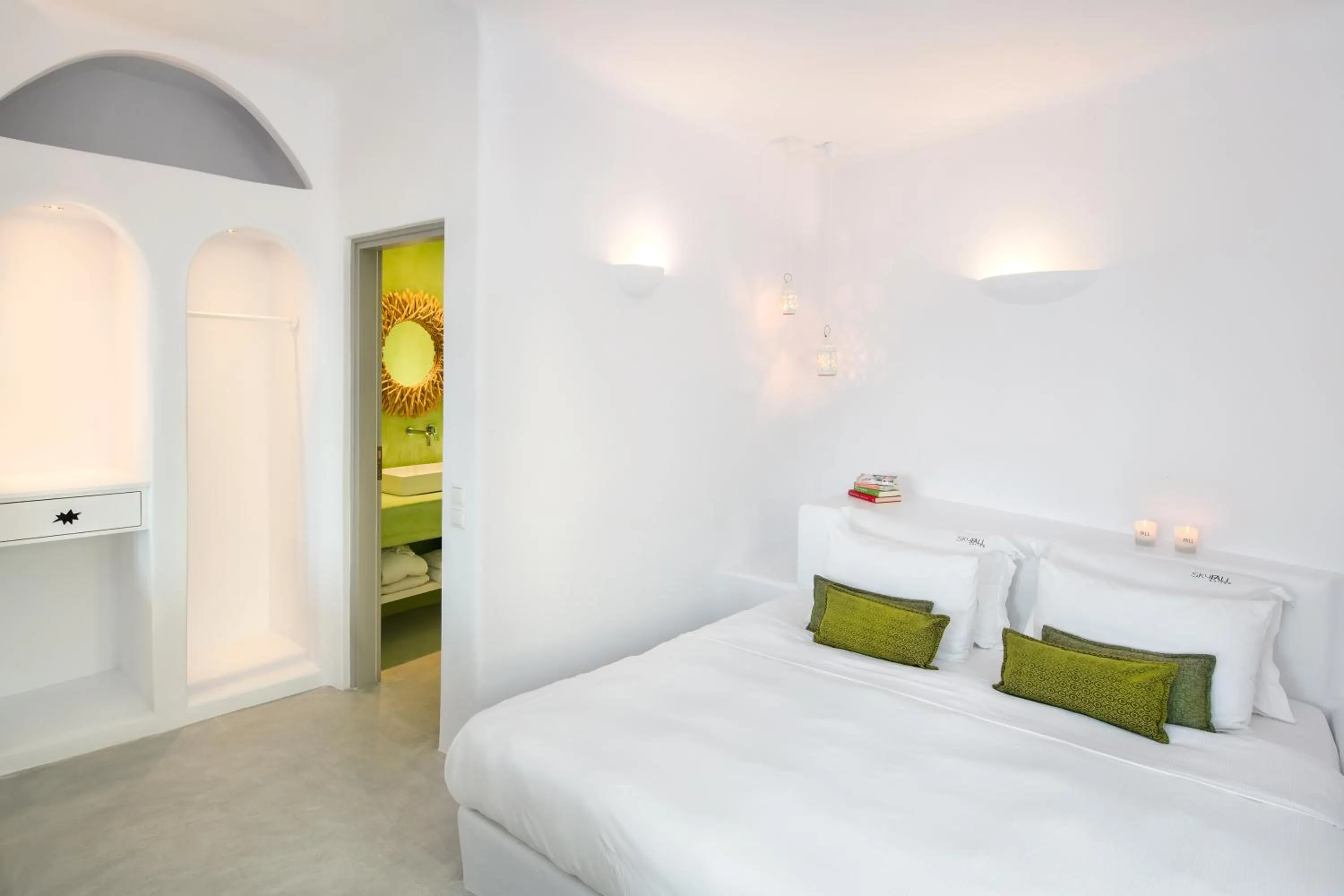 Bedroom, Bed in Skyfall Suites - Adults Only