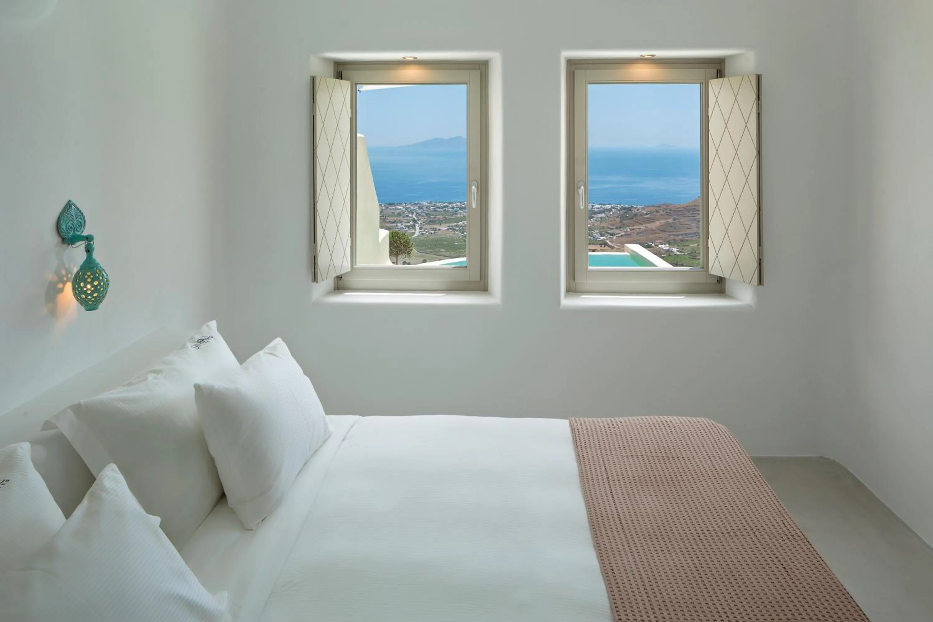 Bedroom, Bed in Skyfall Suites - Adults Only