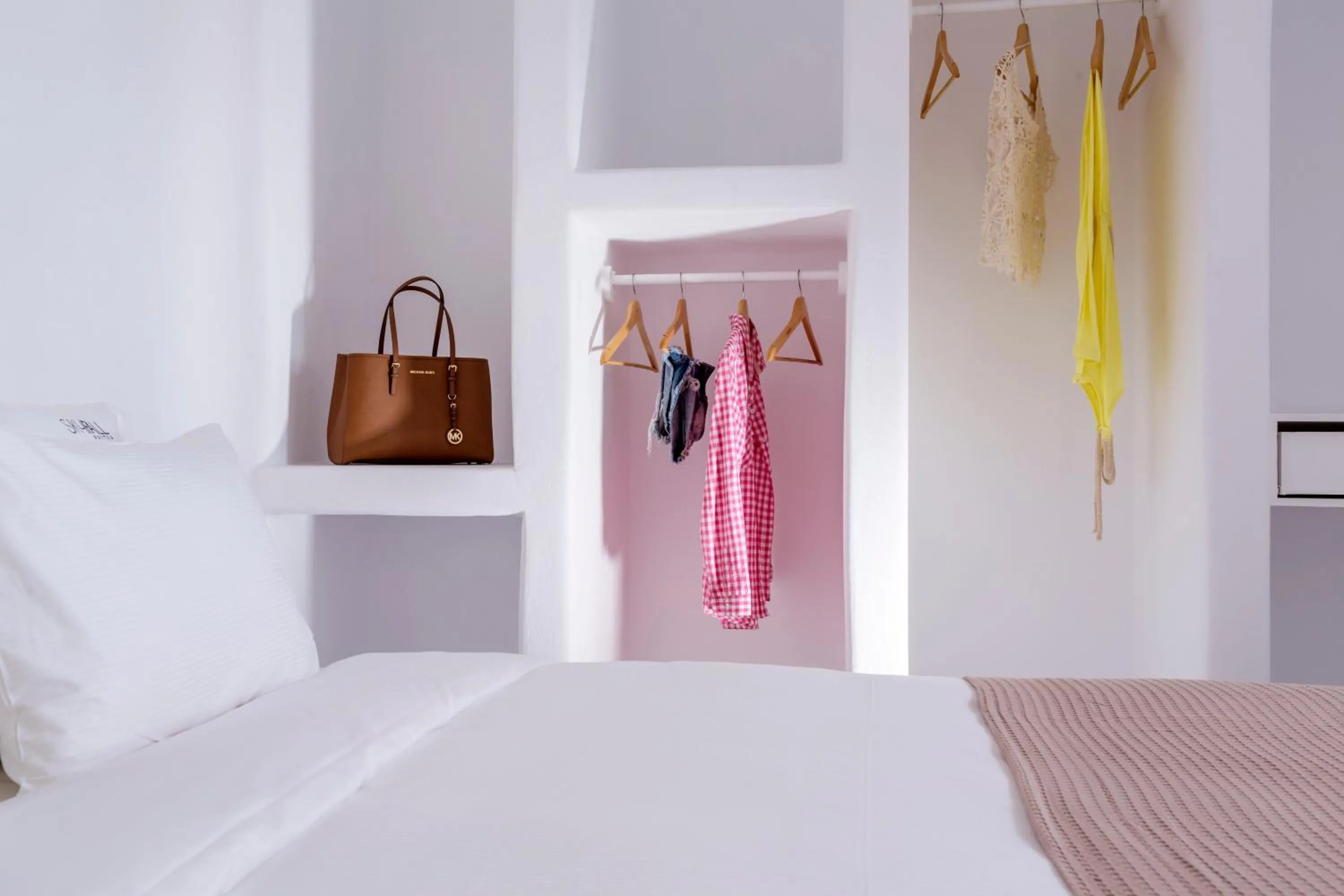 Bedroom, Bed in Skyfall Suites - Adults Only