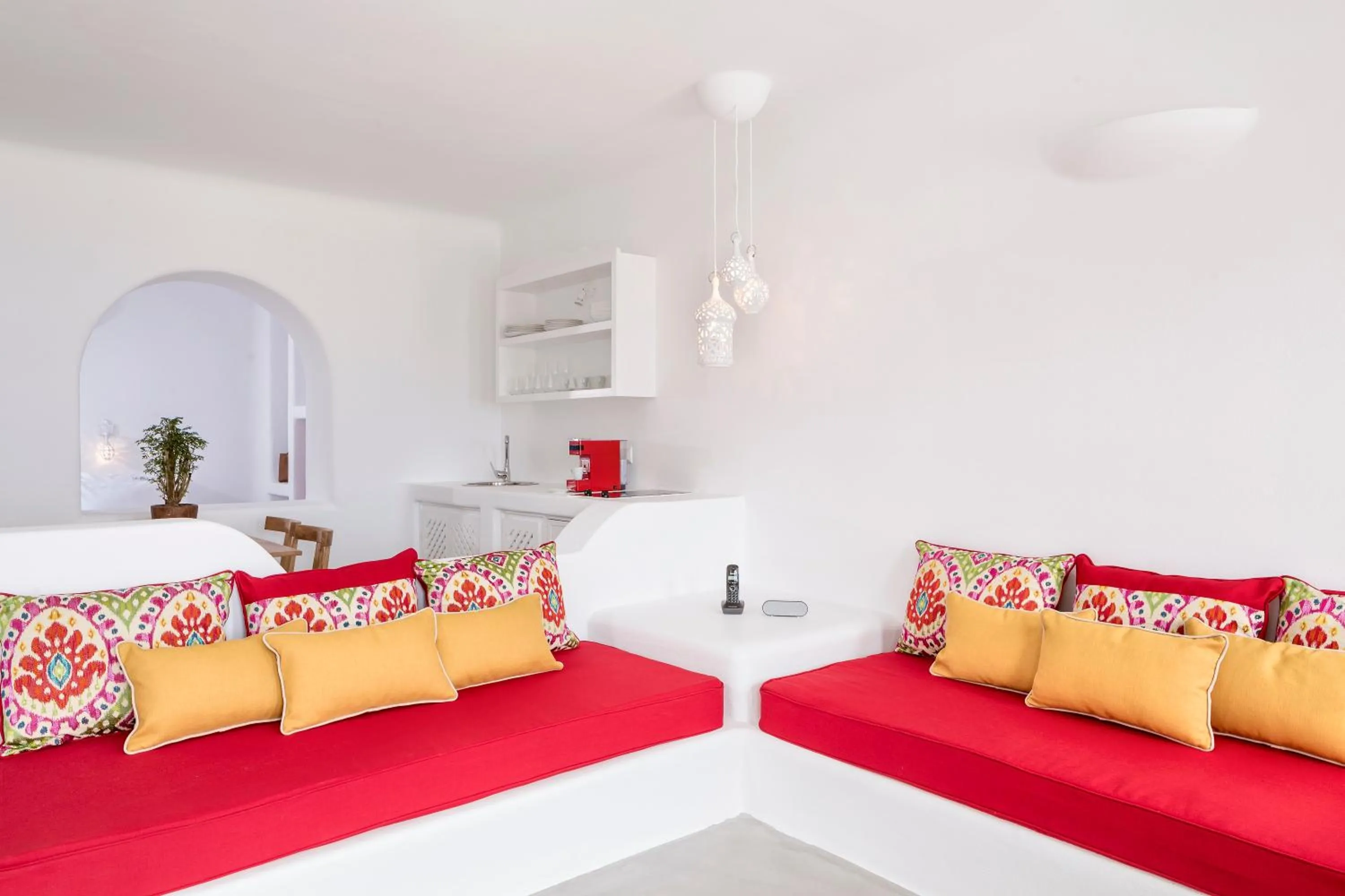 Living room, Bed in Skyfall Suites - Adults Only