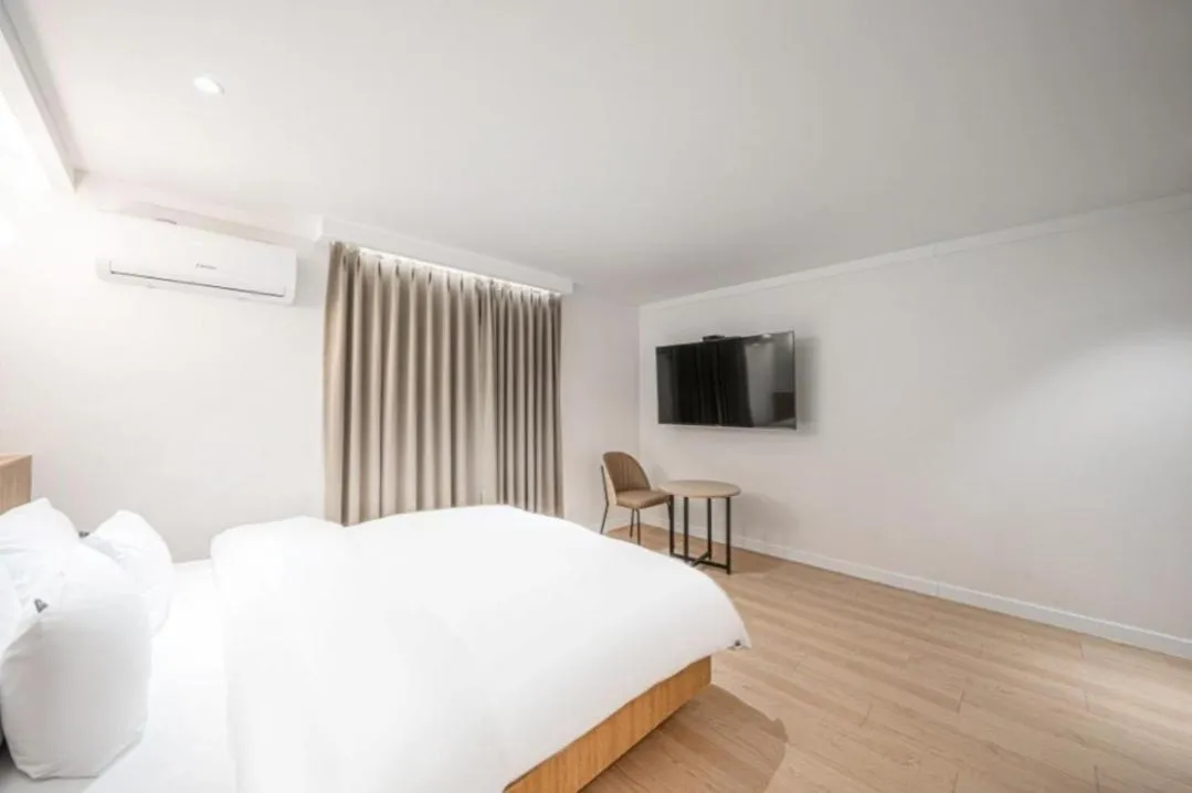 Bed in Brown Dot Hotel South Gumi