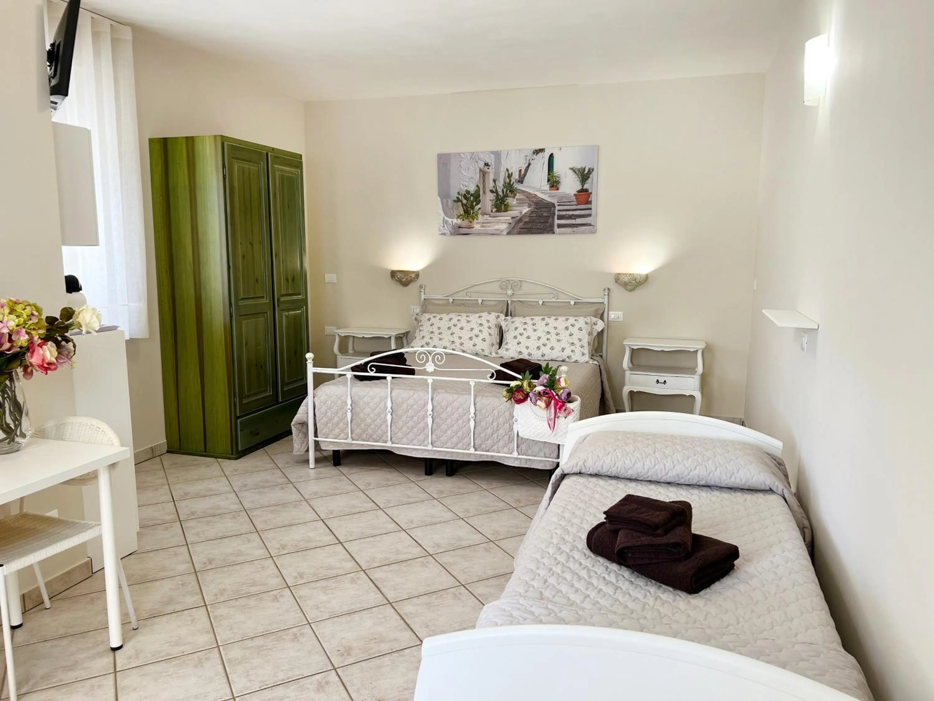 Bedroom, Bed in La Maison One B&B