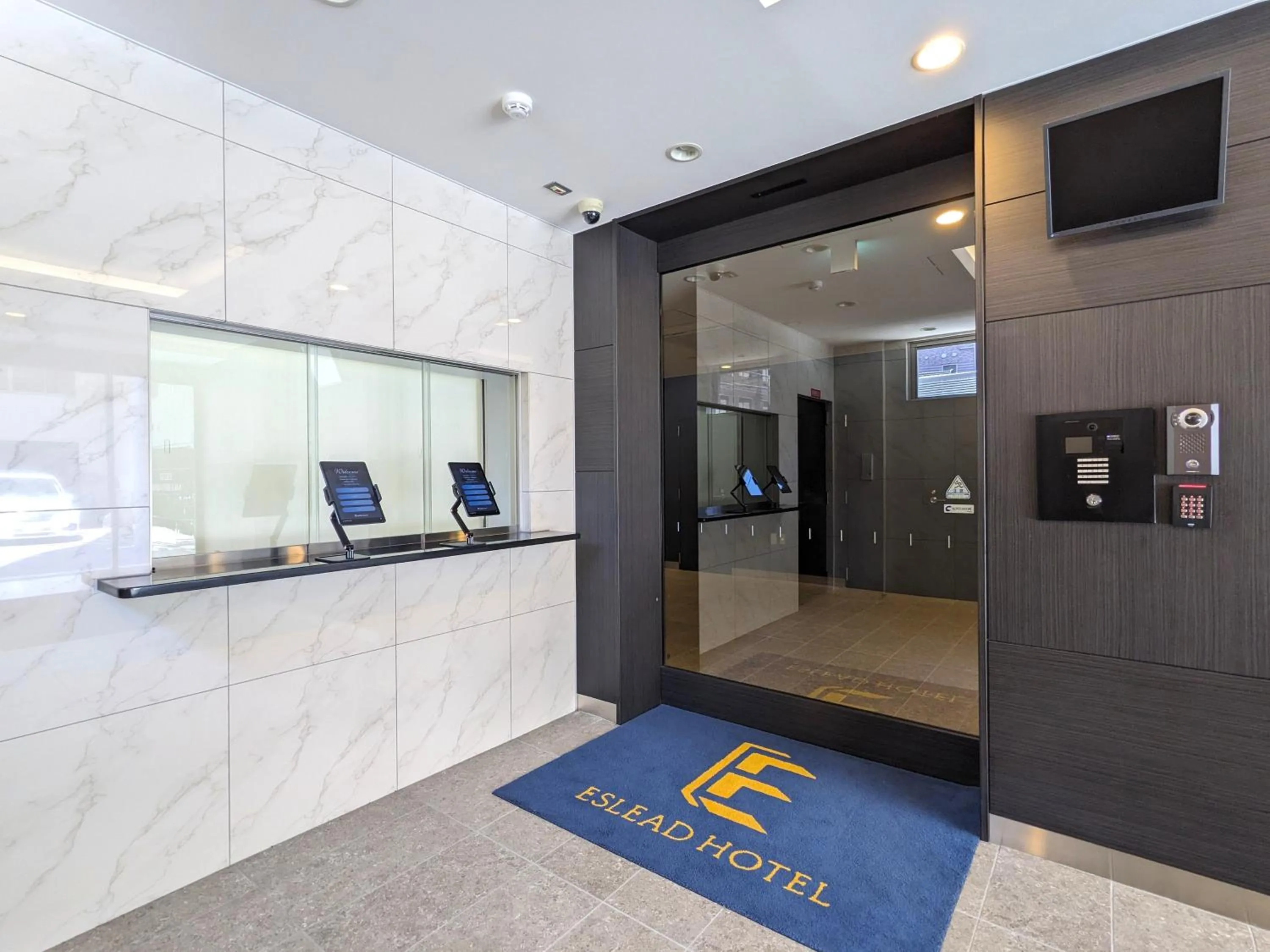 Lobby or reception in ESLEAD HOTEL Osaka Shinsaibashi