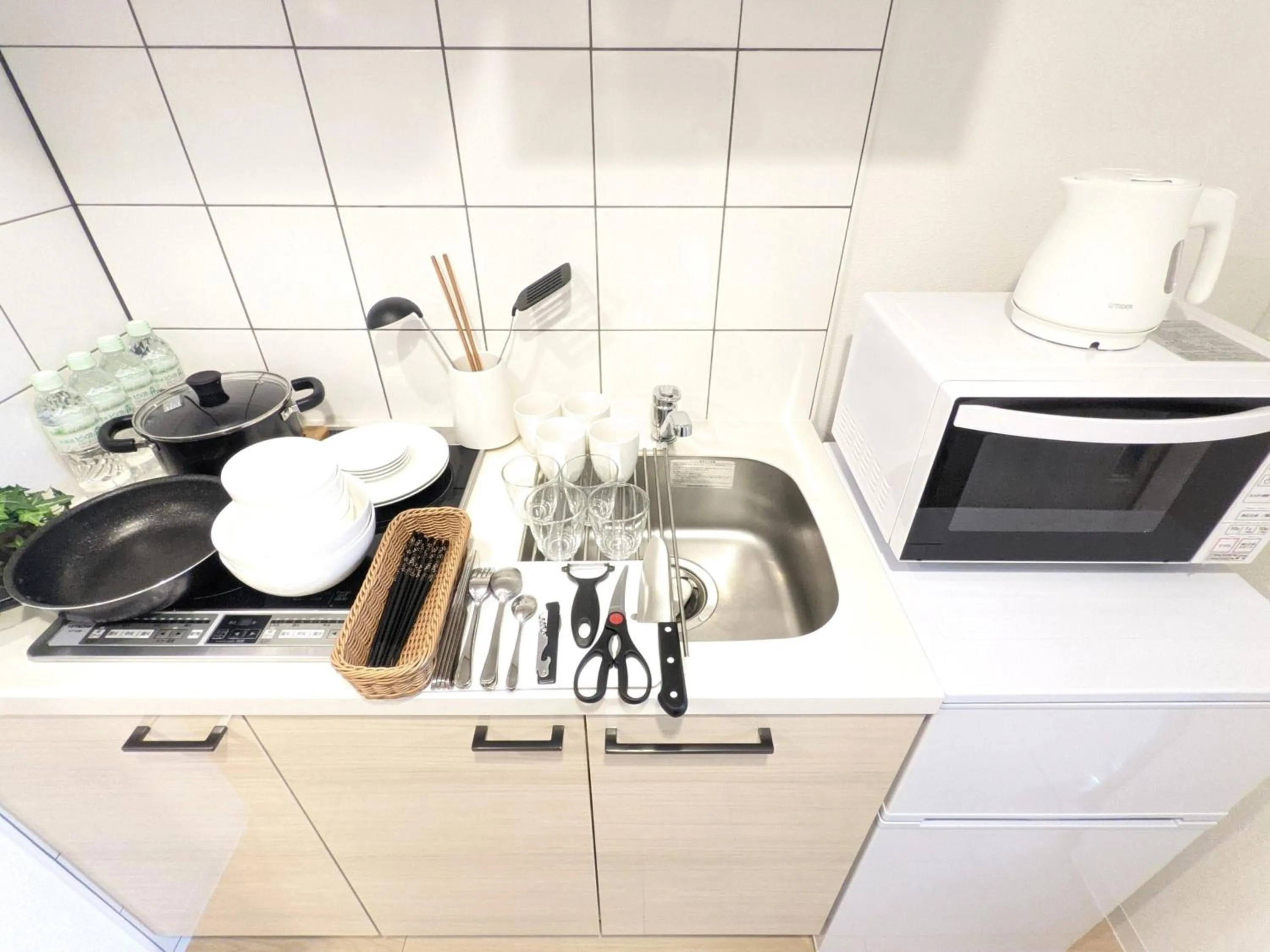Kitchen or kitchenette in ESLEAD HOTEL Osaka Shinsaibashi