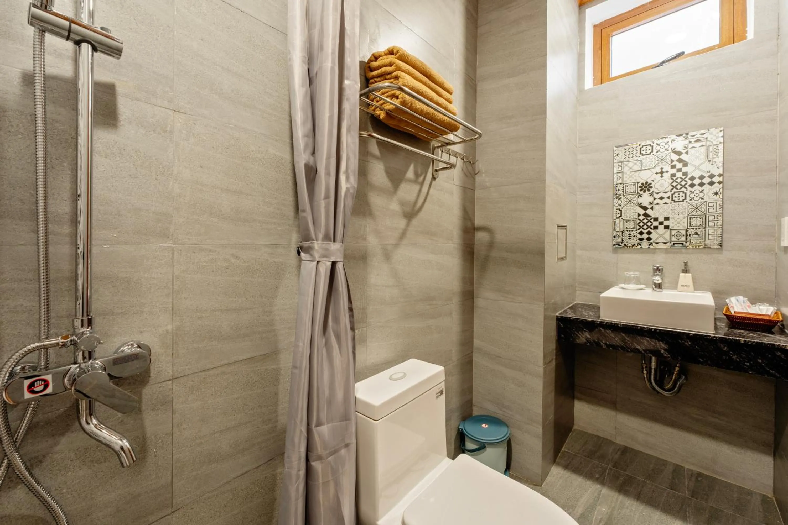Shower in The View Boutique Hoi An