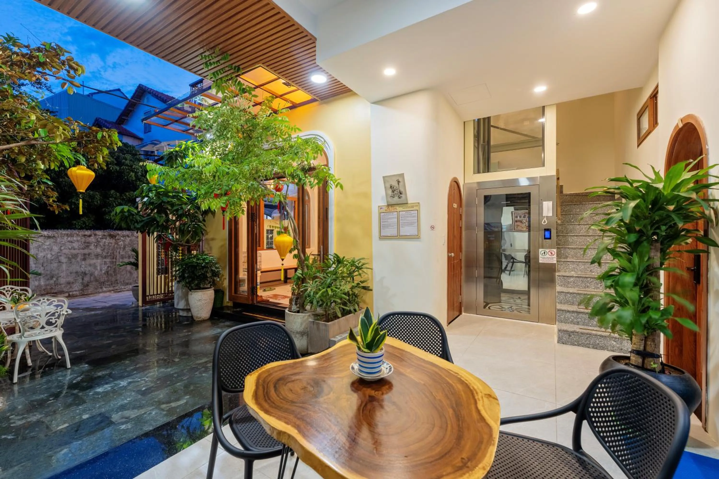 Patio in The View Boutique Hoi An