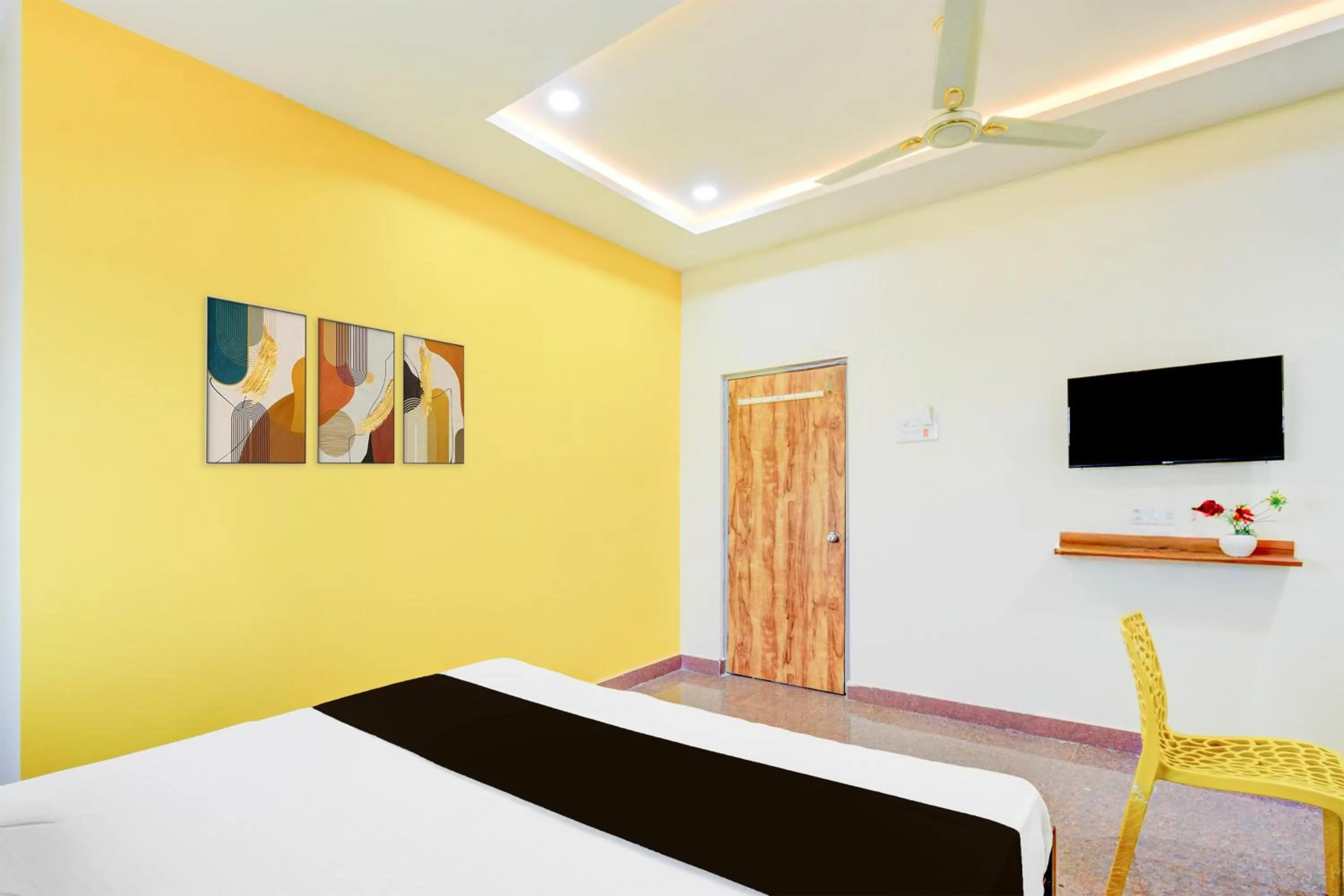 Bedroom, Bed in Hotel O SRINIVASA RESIDENCY