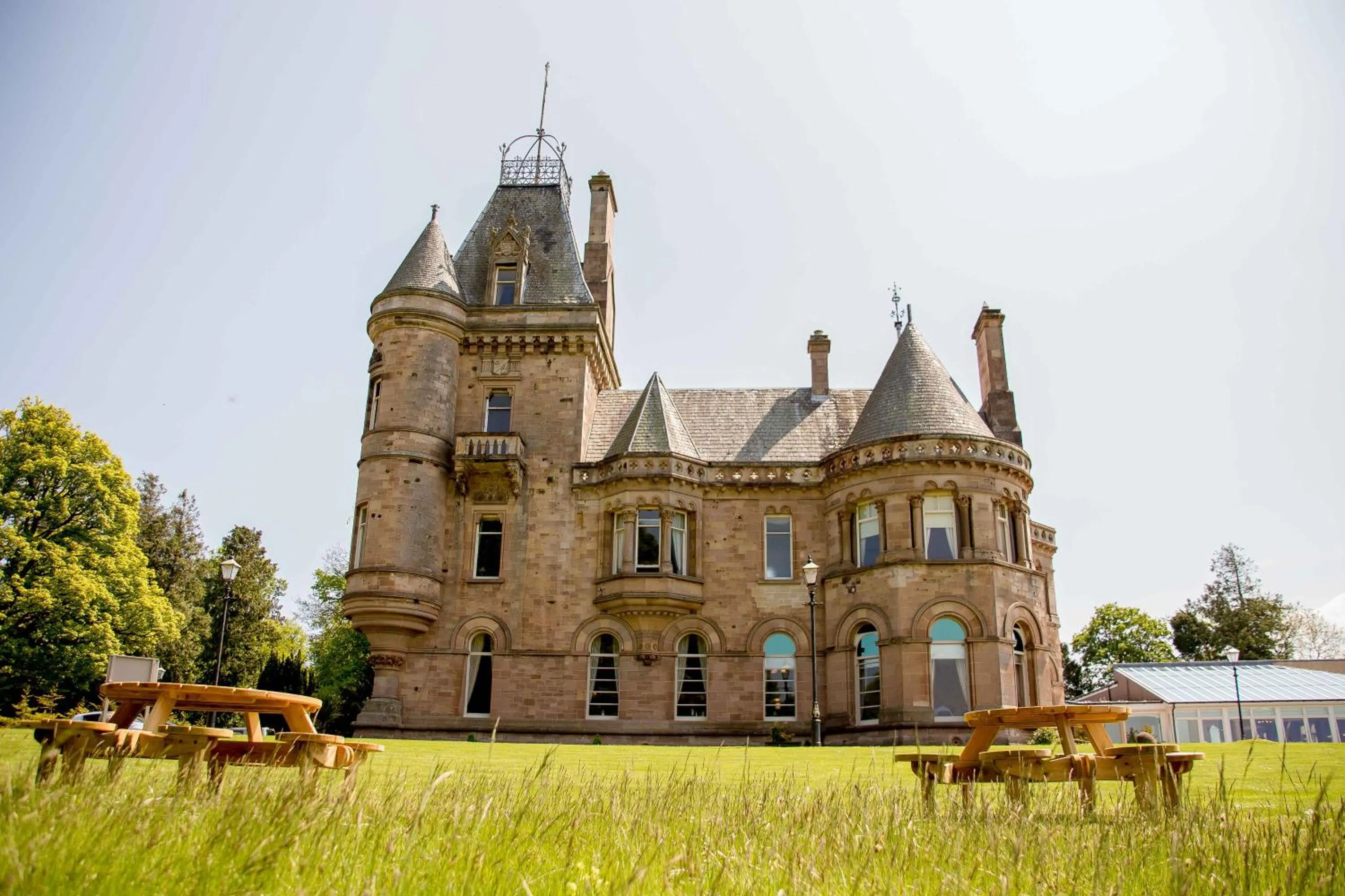 Facade/entrance in Cornhill Castle