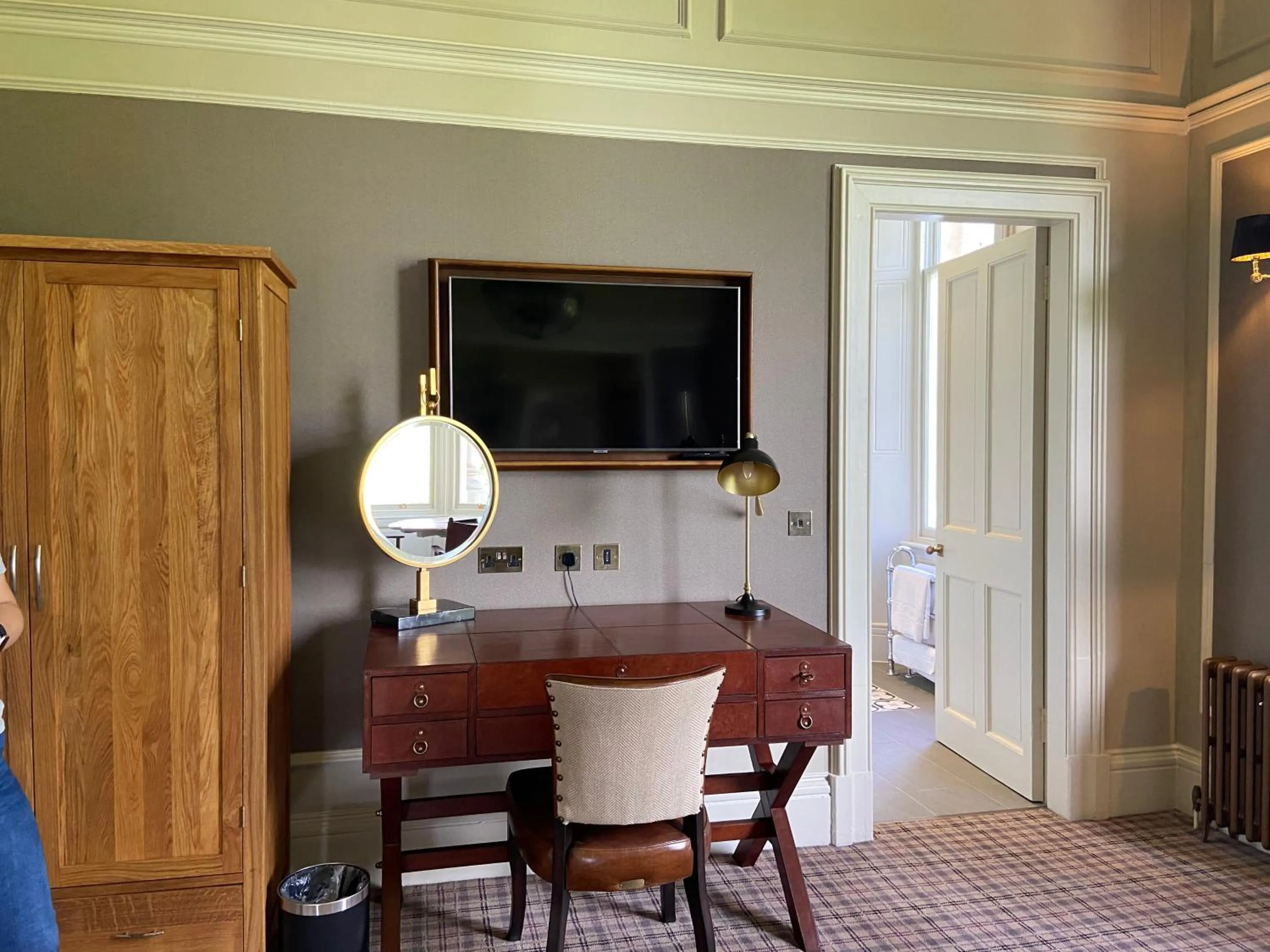 Bedroom in Cornhill Castle