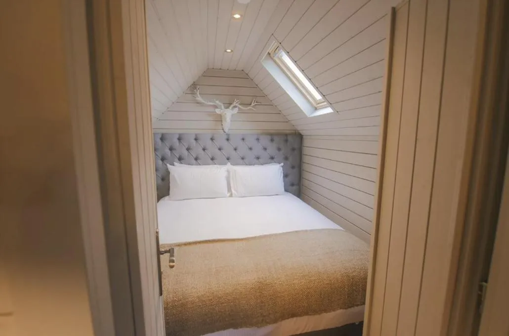 Bedroom, Bed in Cornhill Castle