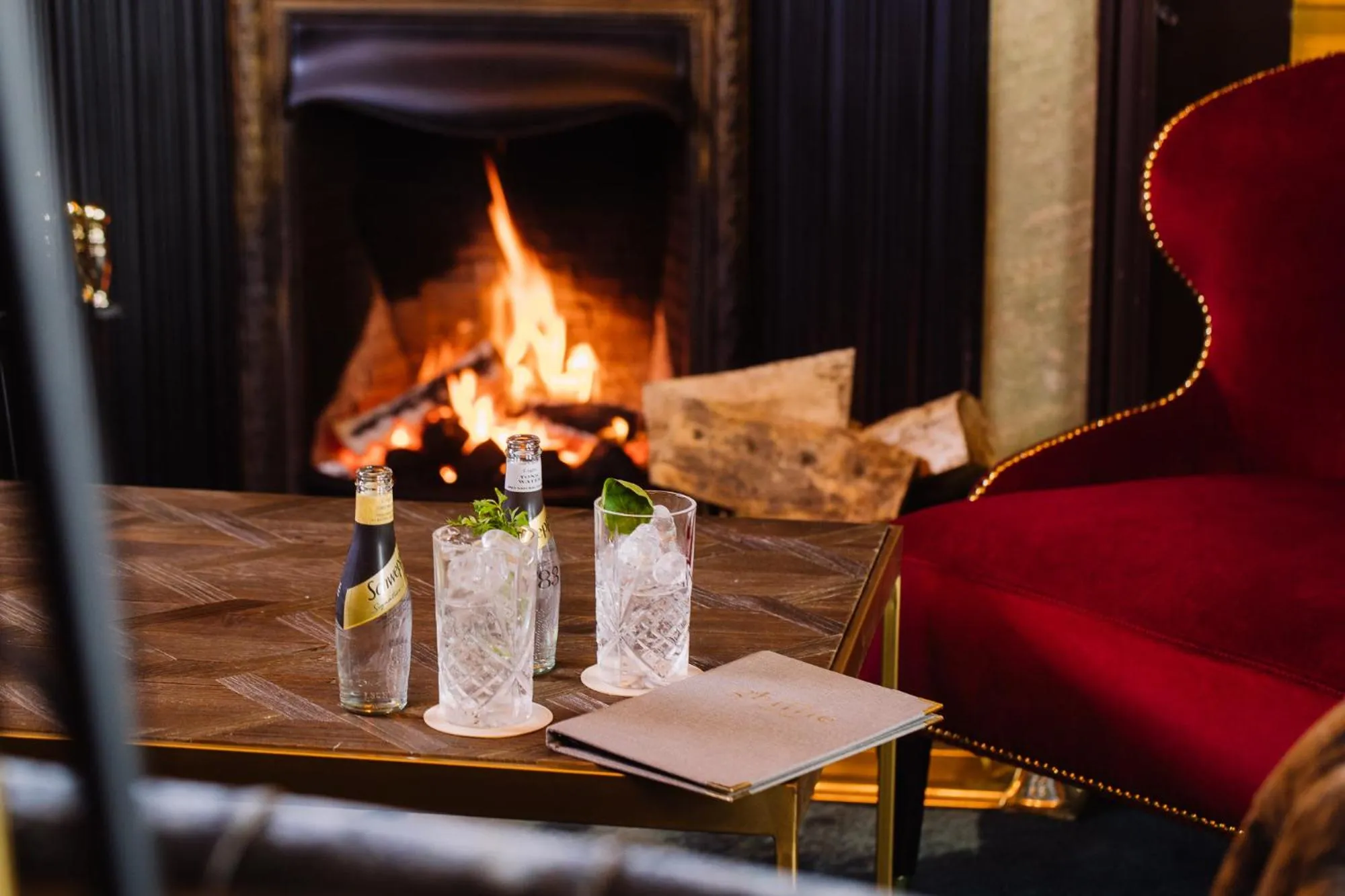 Lounge or bar in Cornhill Castle