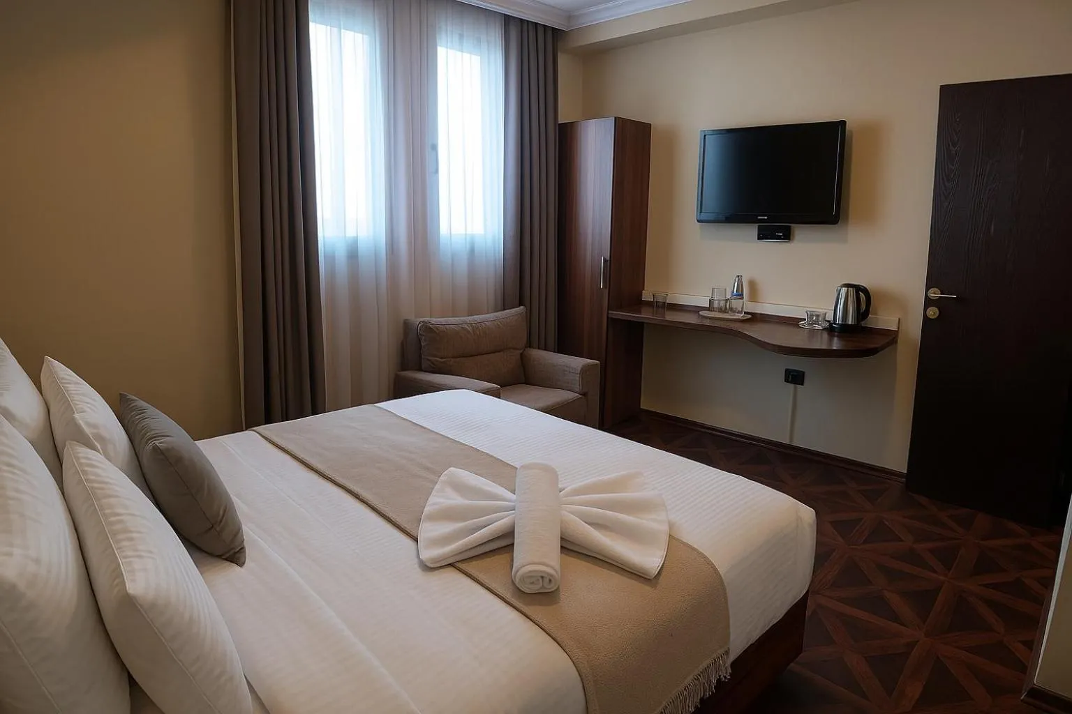 Bed in Hotel Shadervan
