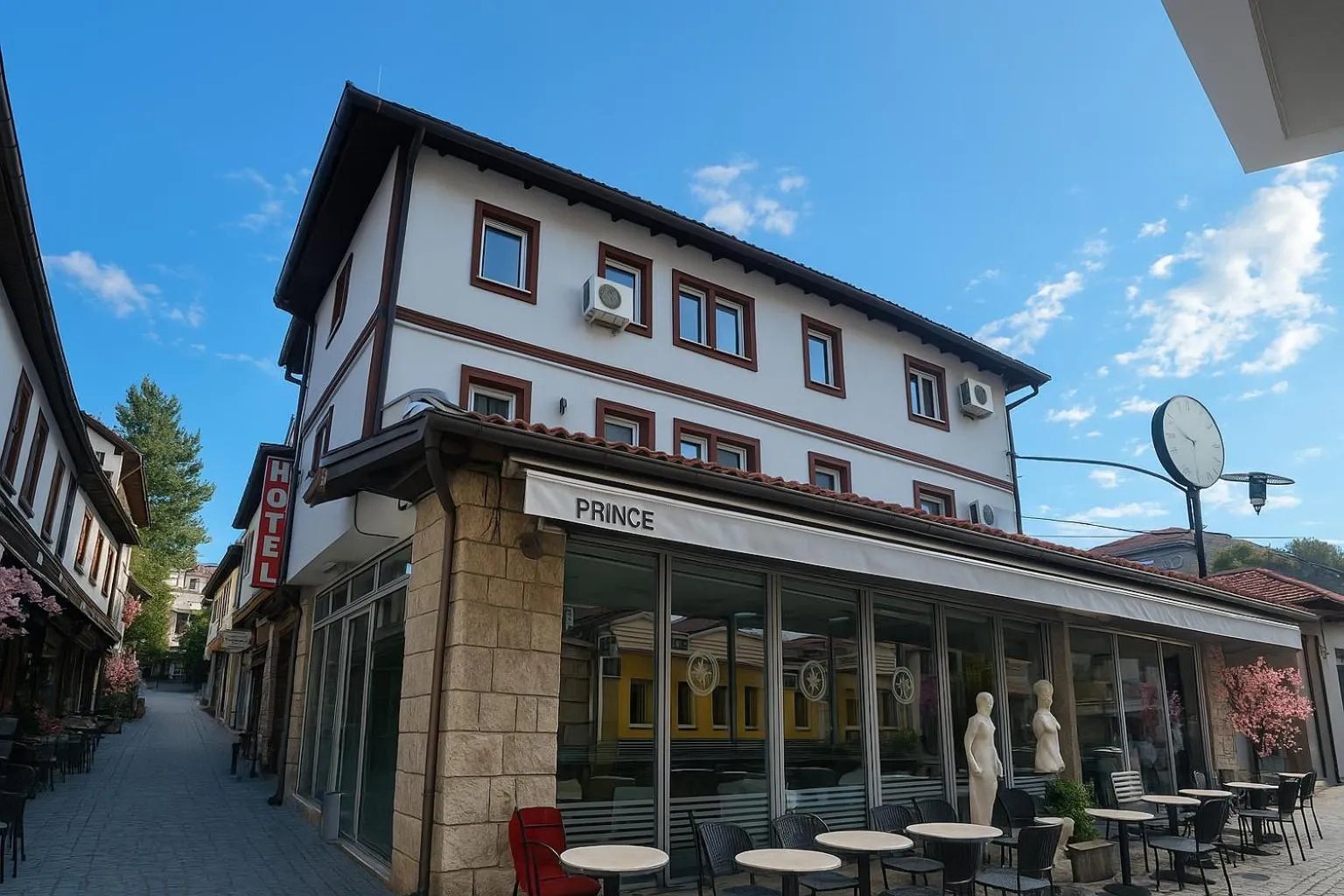 Property building in Hotel Shadervan