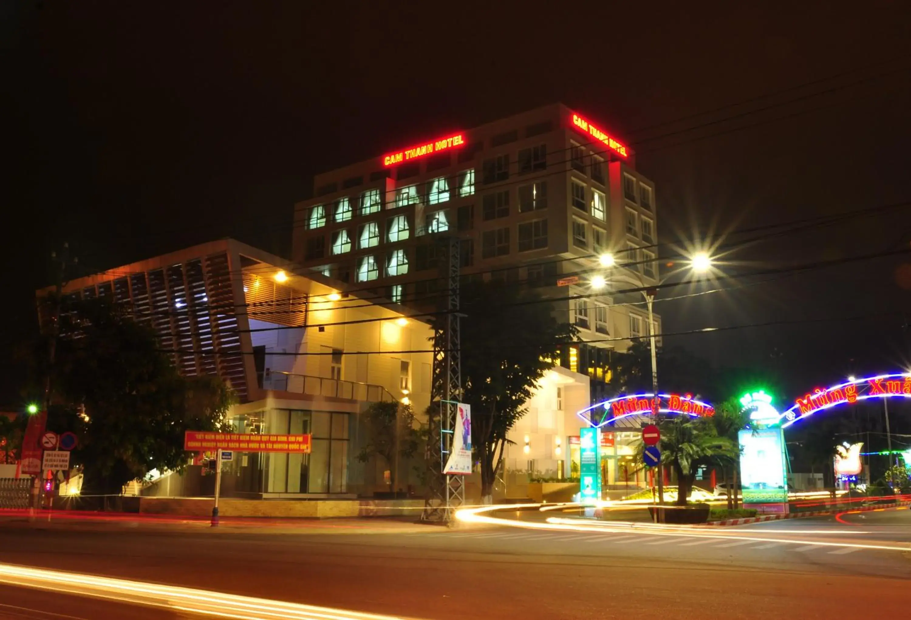 Facade/entrance in Cam Thanh Hotel Facade/entrance in Cam Thanh Hotel