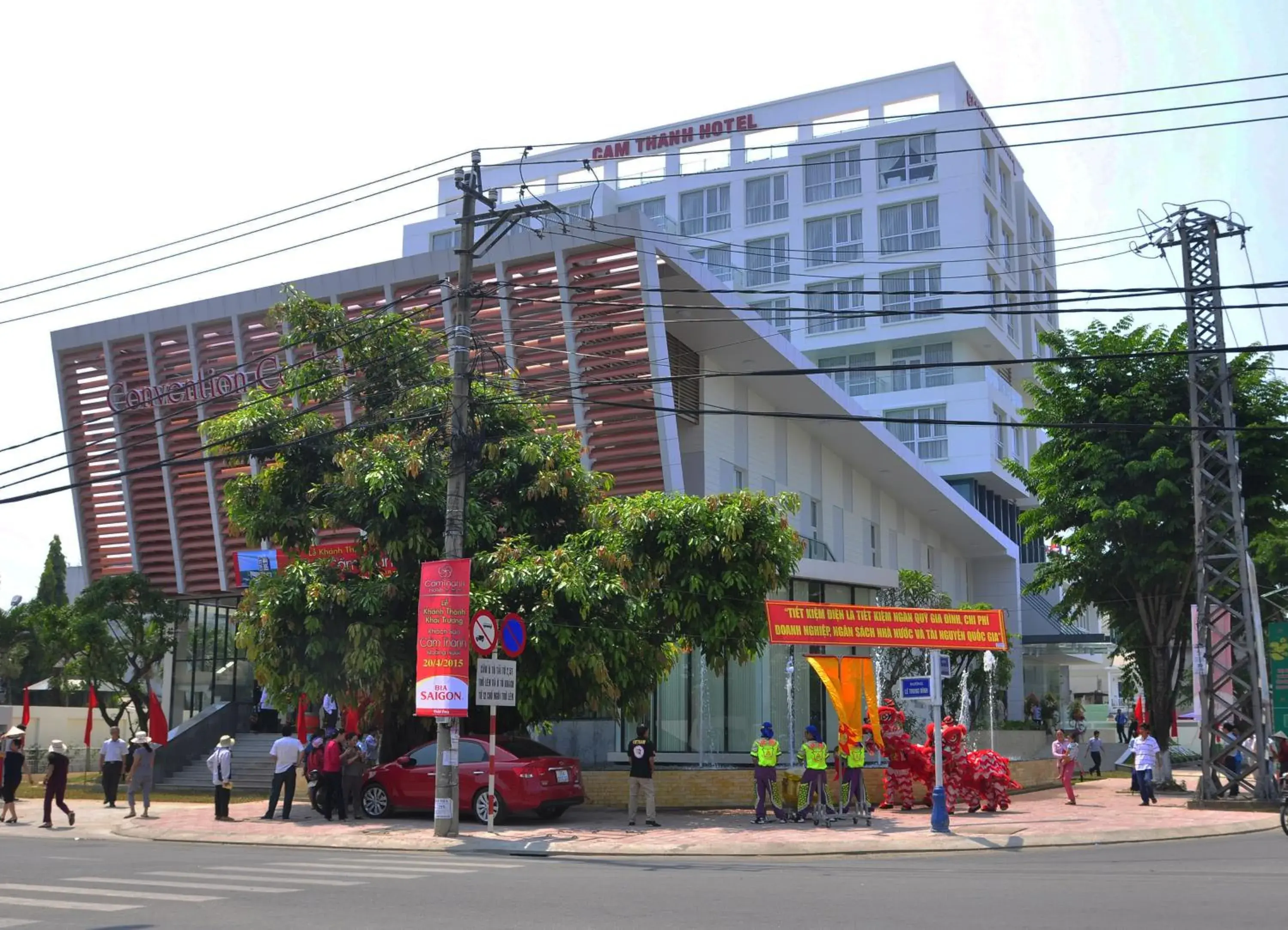 Facade/entrance in Cam Thanh Hotel Facade/entrance in Cam Thanh Hotel