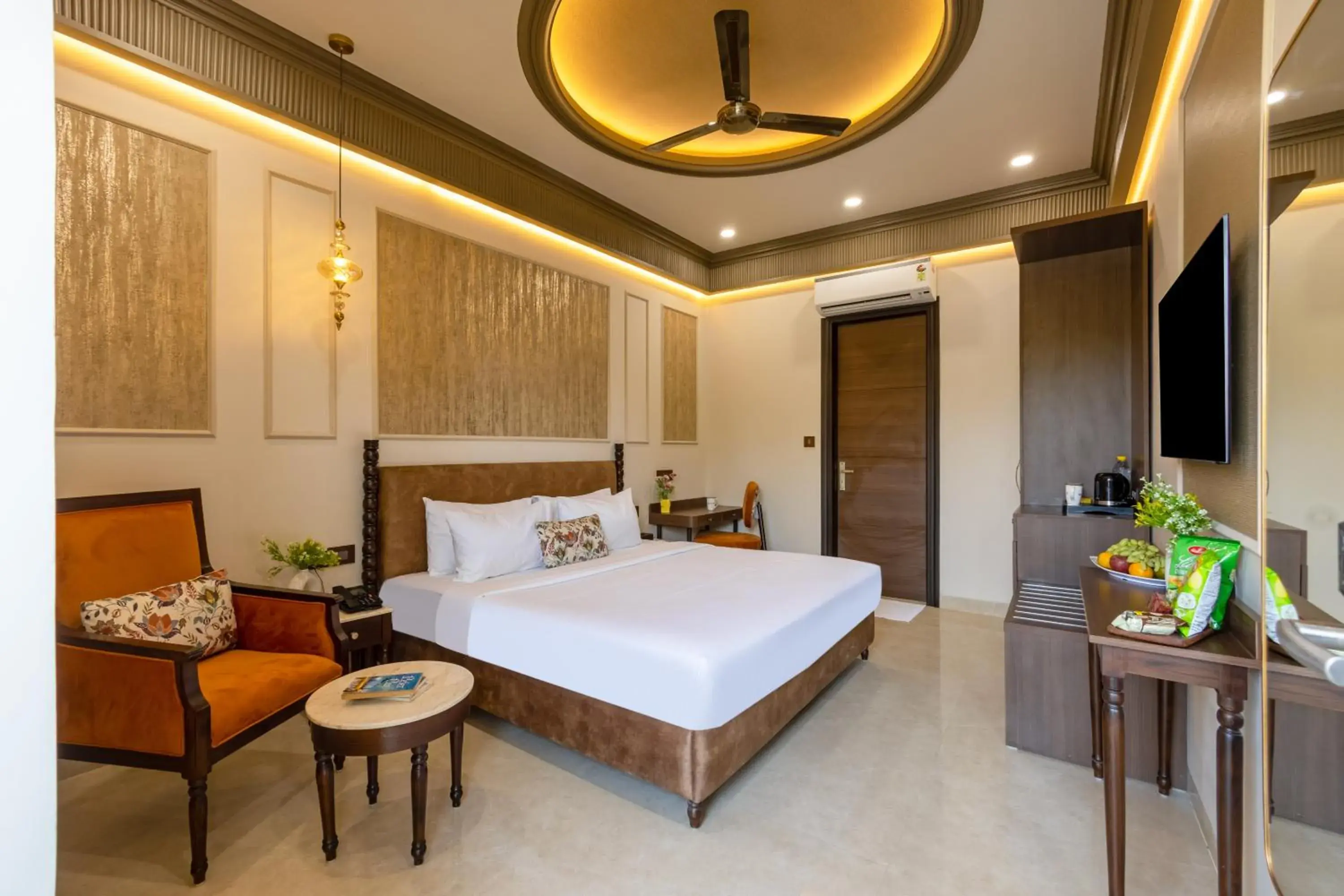 Premium Room with Bathtub and City View in Saltstayz Autograph - Connaught Place Premium Room with Bathtub and City View in Saltstayz Autograph - Connaught Place